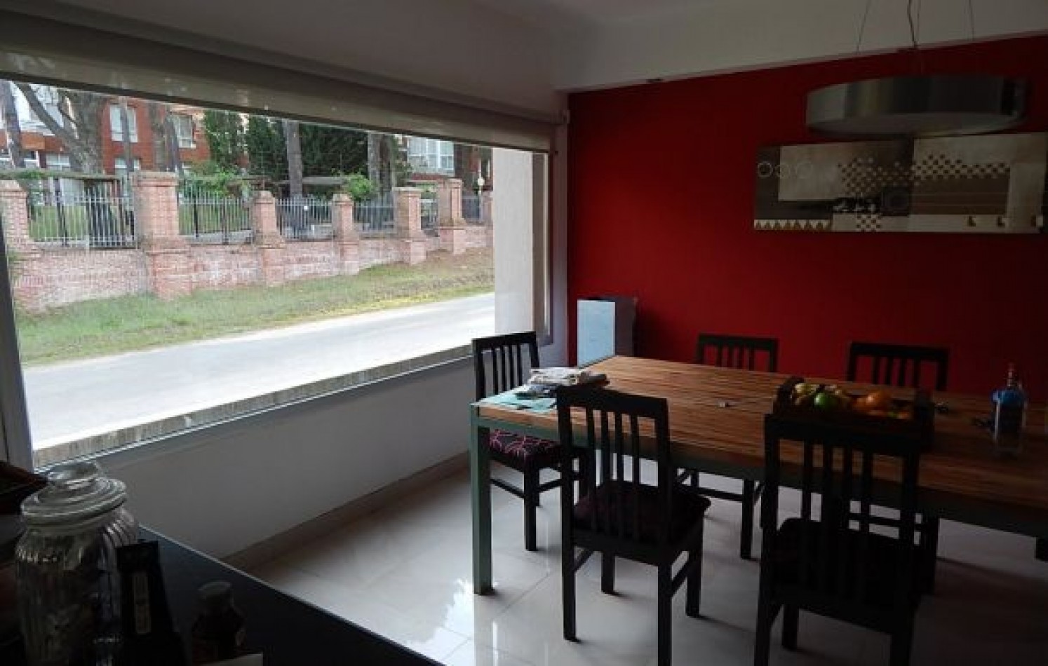 CASA AVENIDA DE LAS TRES CARABELAS Y DE LA DERIVA. CASA EN VENTA. 10 AMB., 4 DORM., 4 BANOS