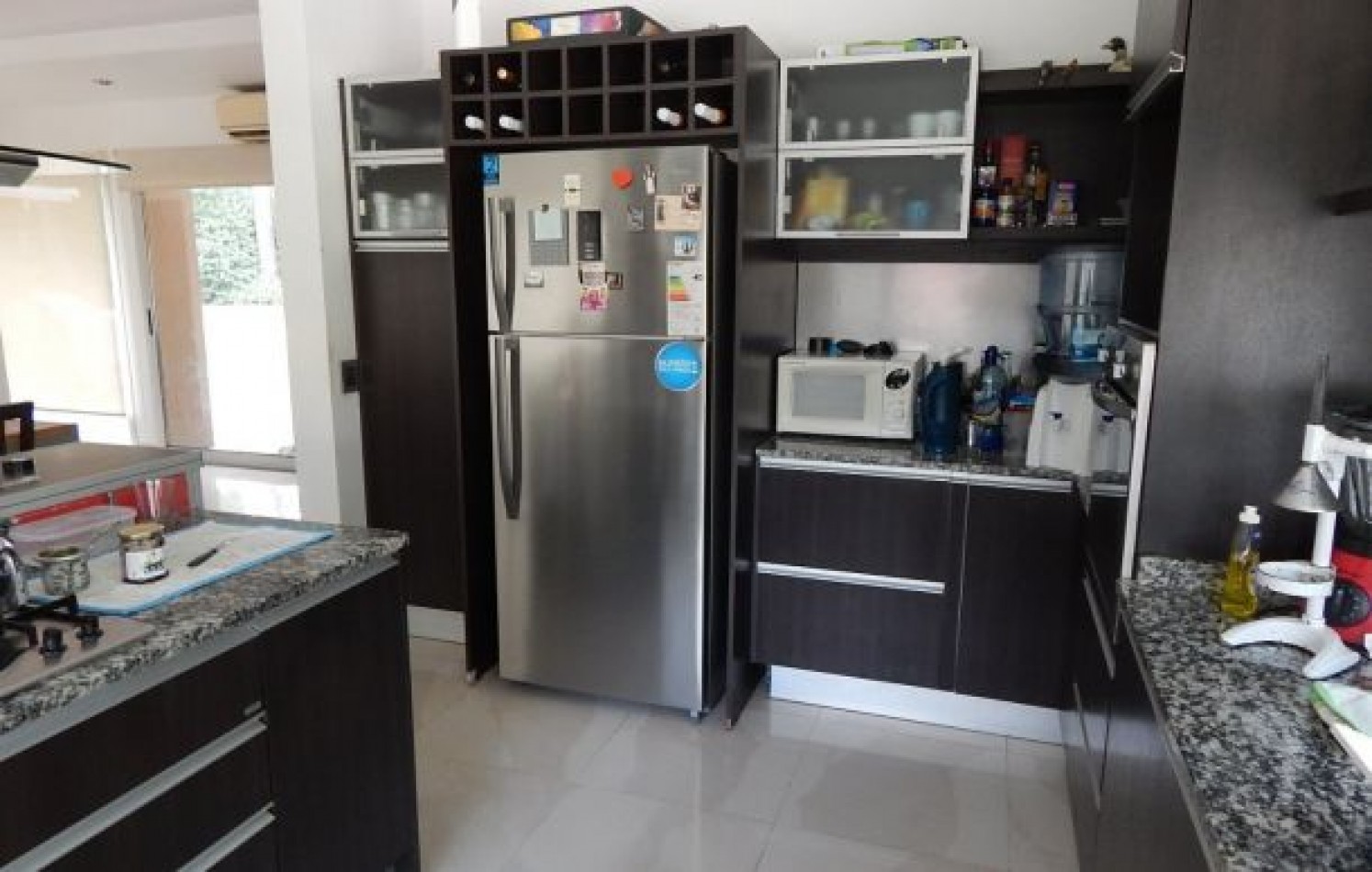 CASA AVENIDA DE LAS TRES CARABELAS Y DE LA DERIVA. CASA EN VENTA. 10 AMB., 4 DORM., 4 BANOS