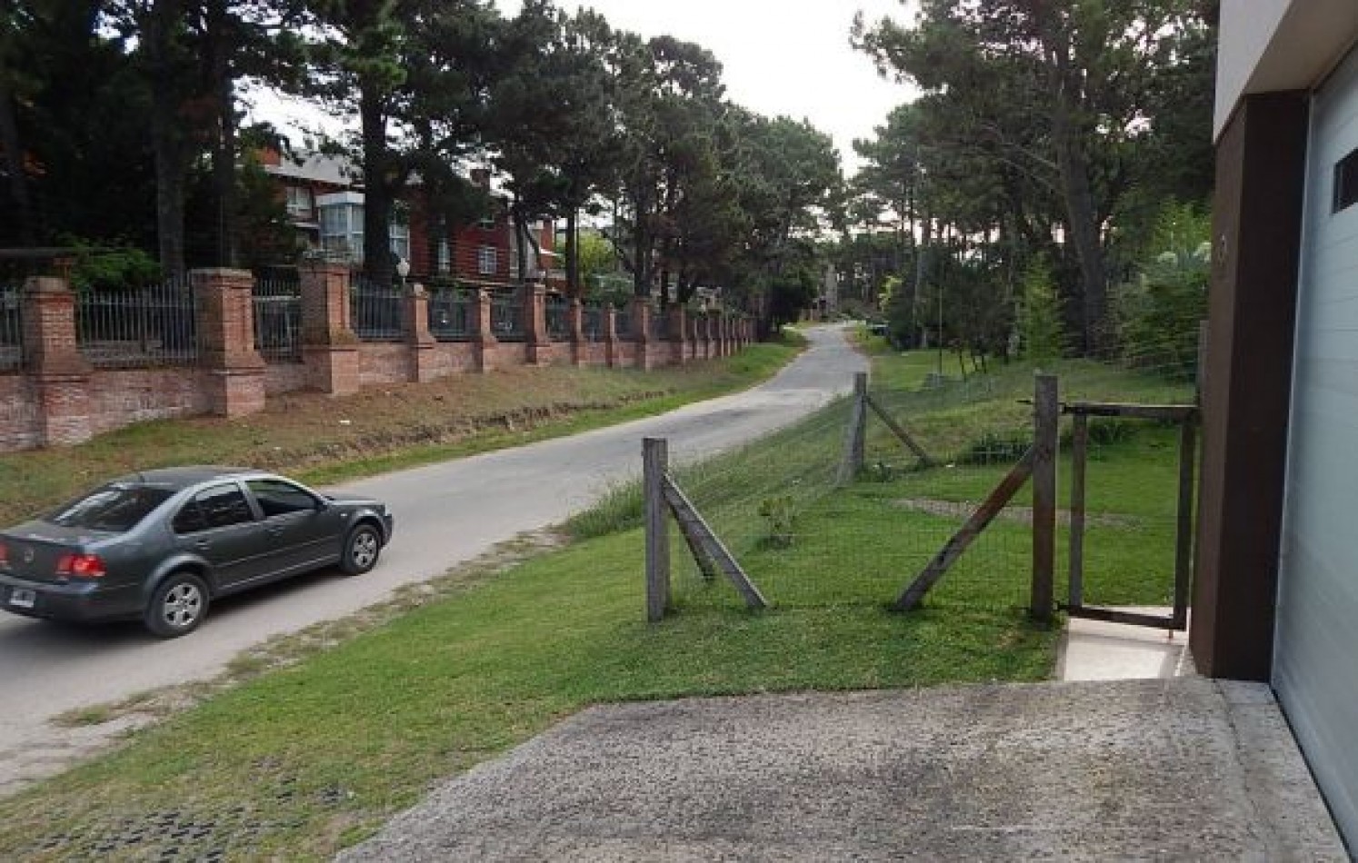 CASA AVENIDA DE LAS TRES CARABELAS Y DE LA DERIVA. CASA EN VENTA. 10 AMB., 4 DORM., 4 BANOS