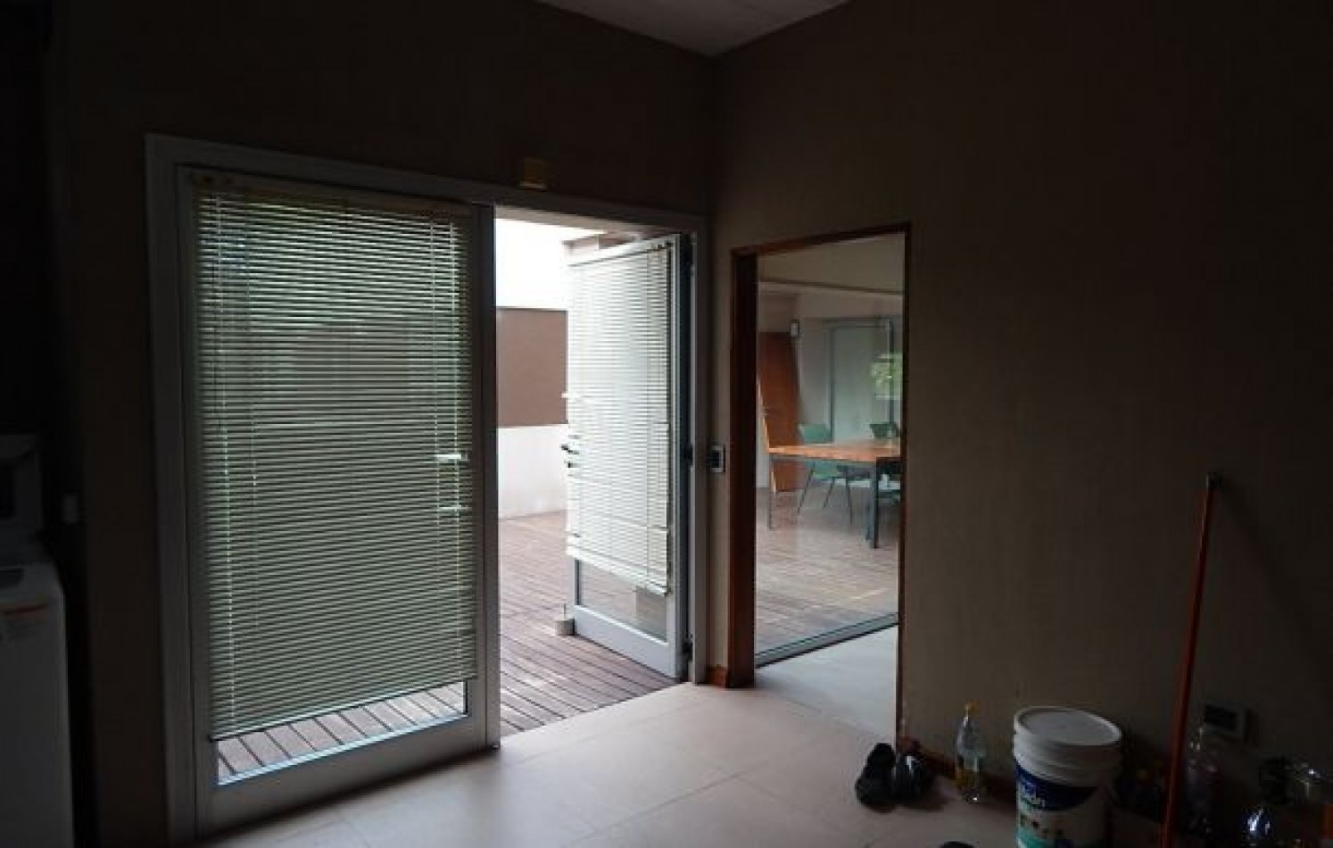 CASA AVENIDA DE LAS TRES CARABELAS Y DE LA DERIVA. CASA EN VENTA. 10 AMB., 4 DORM., 4 BANOS