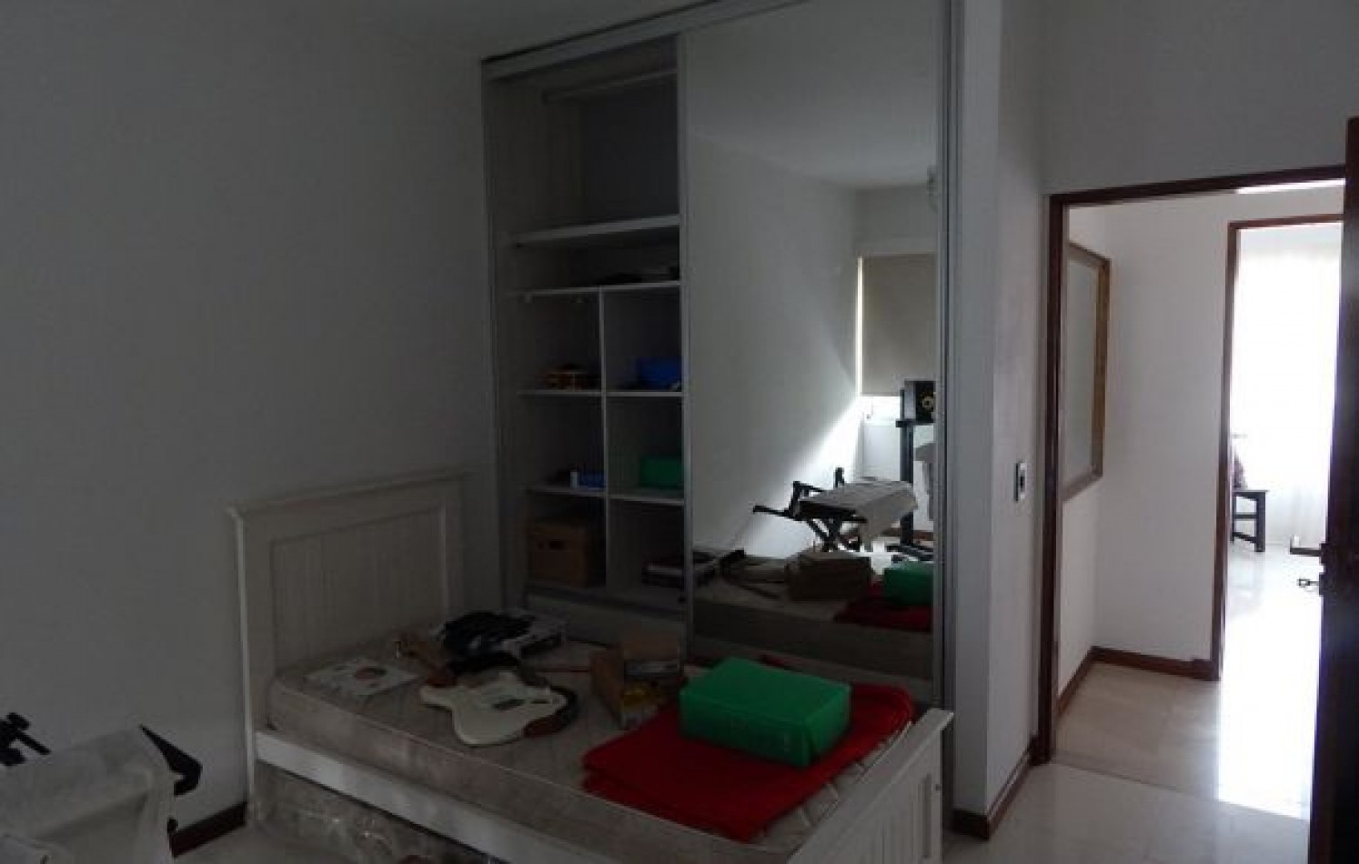 CASA AVENIDA DE LAS TRES CARABELAS Y DE LA DERIVA. CASA EN VENTA. 10 AMB., 4 DORM., 4 BANOS