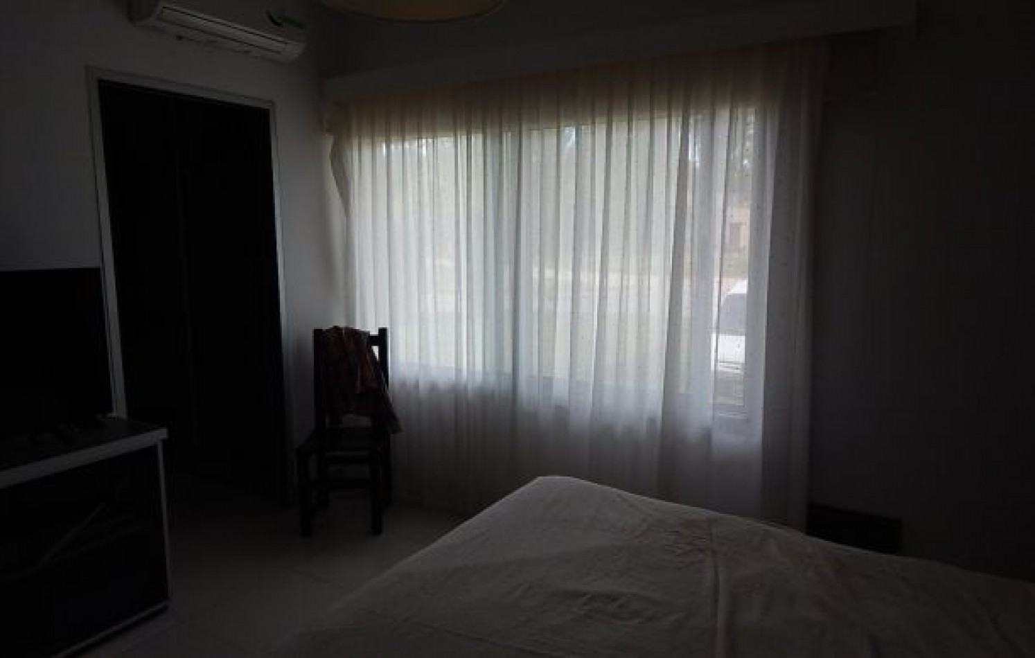 CASA AVENIDA DE LAS TRES CARABELAS Y DE LA DERIVA. CASA EN VENTA. 10 AMB., 4 DORM., 4 BANOS