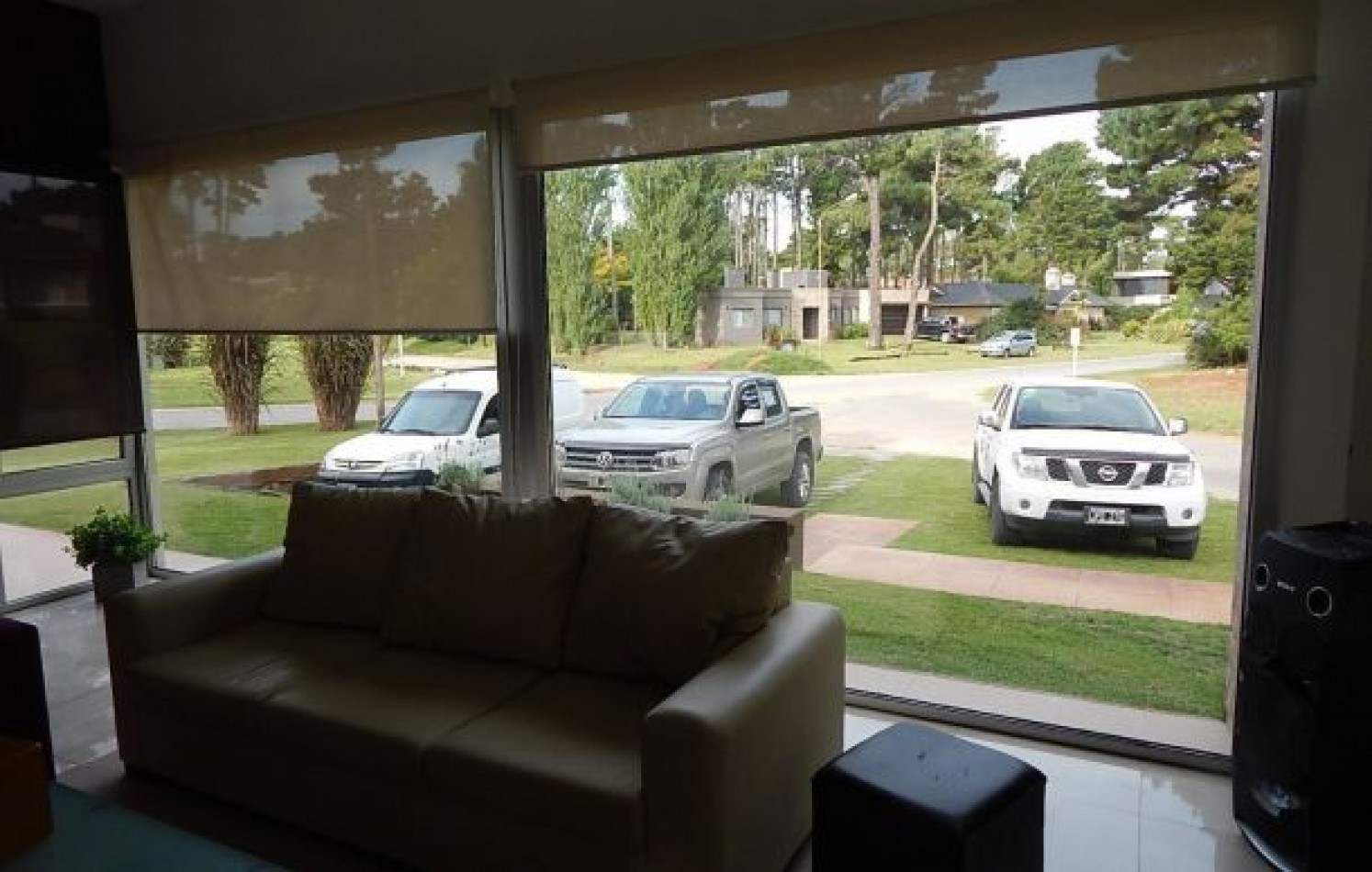 CASA AVENIDA DE LAS TRES CARABELAS Y DE LA DERIVA. CASA EN VENTA. 10 AMB., 4 DORM., 4 BANOS