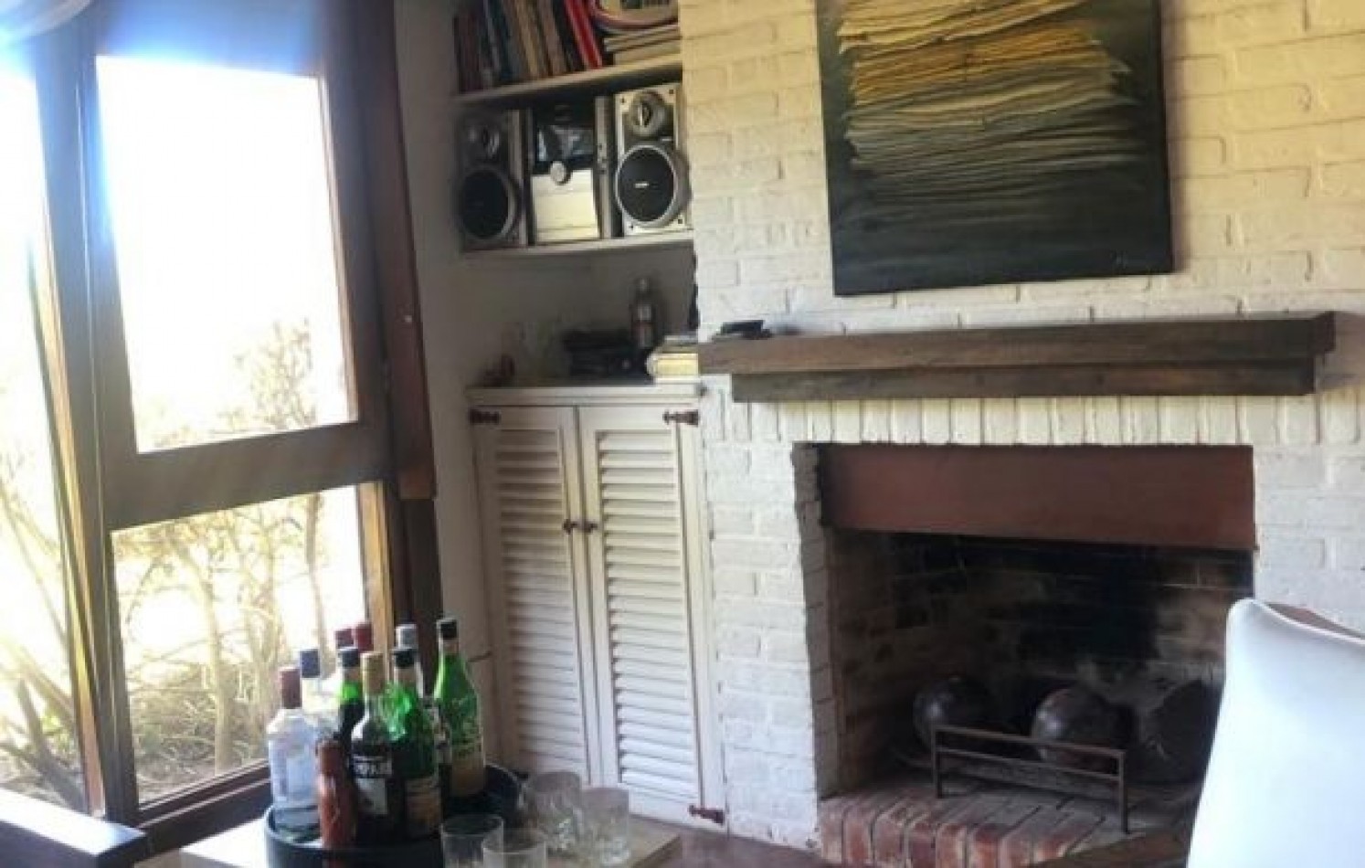 EXCELENTE PROPIEDAD EN DOS TERRENOS A DOS CUADRAS DEL MAR, SOBRE DEL BUEN ORDEN ENTRE TIBURON Y DE LAS ARTES. CASA EN VENTA. 8 AMB., 4 DORM., 4 BANOS