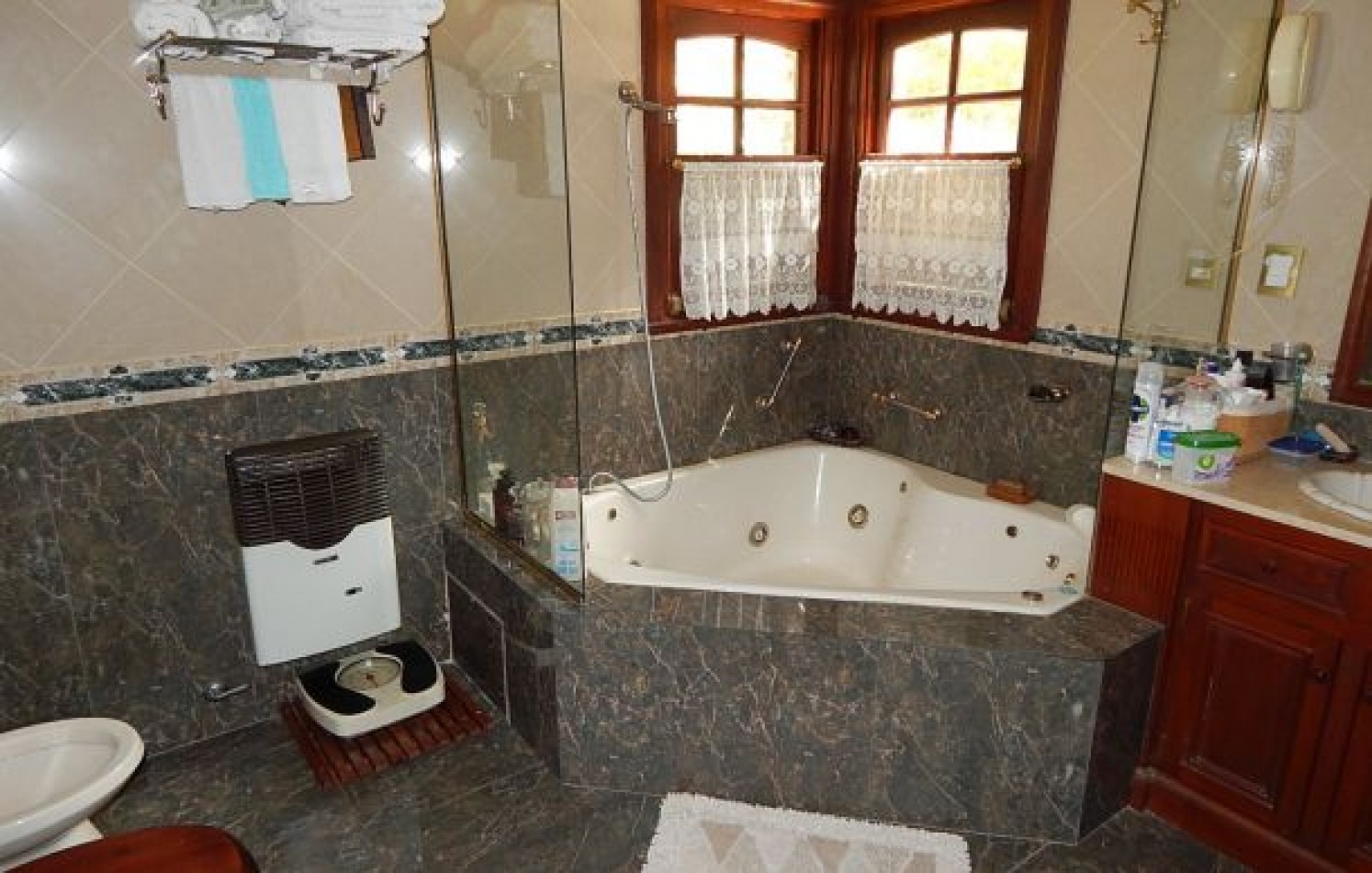 CASA UNICA EN PINAMAR. CASA EN VENTA