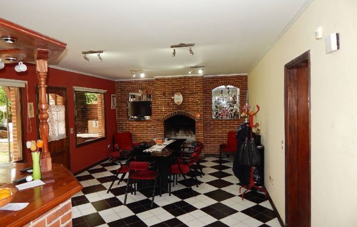 ESTUPENDO CHALET ESTILO CLASICO PINAMARENSE . CHALET EN VENTA.