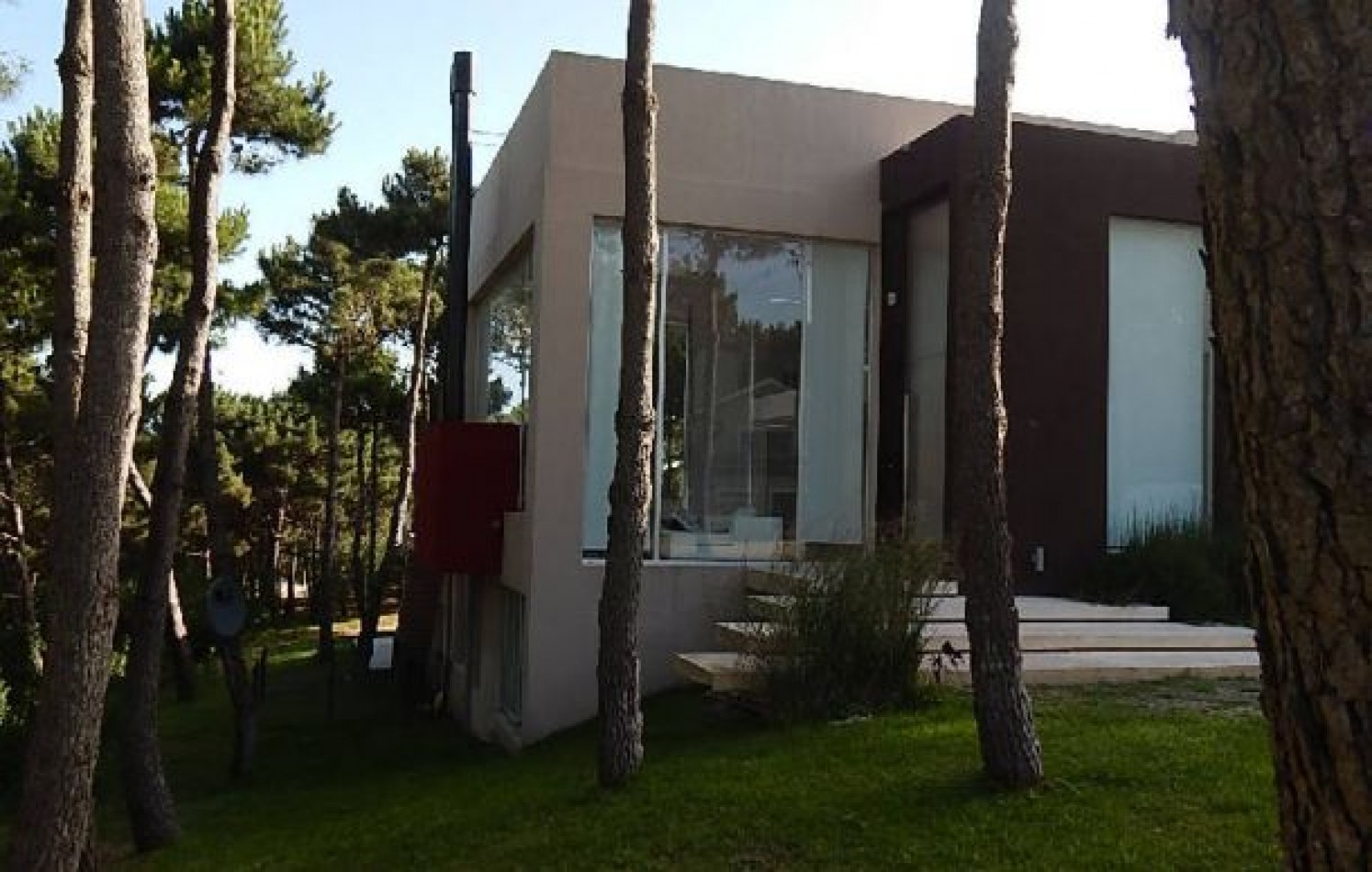 MAGNIFICA CASA MINIMALISTA EN PINAMAR NORTE. CASA EN VENTA