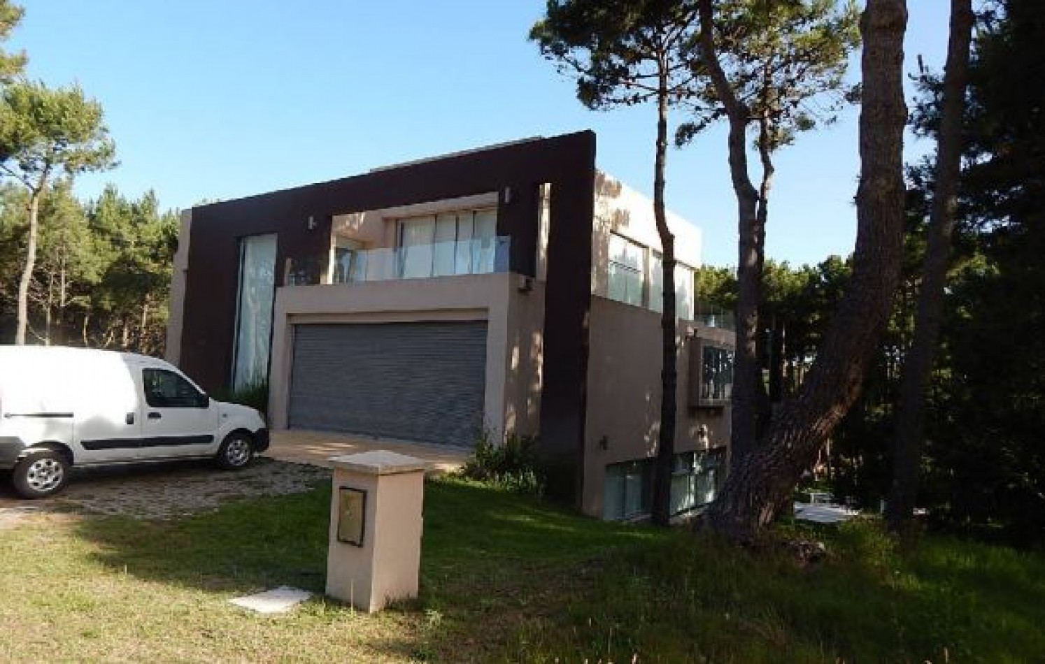 MAGNIFICA CASA MINIMALISTA EN PINAMAR NORTE. CASA EN VENTA