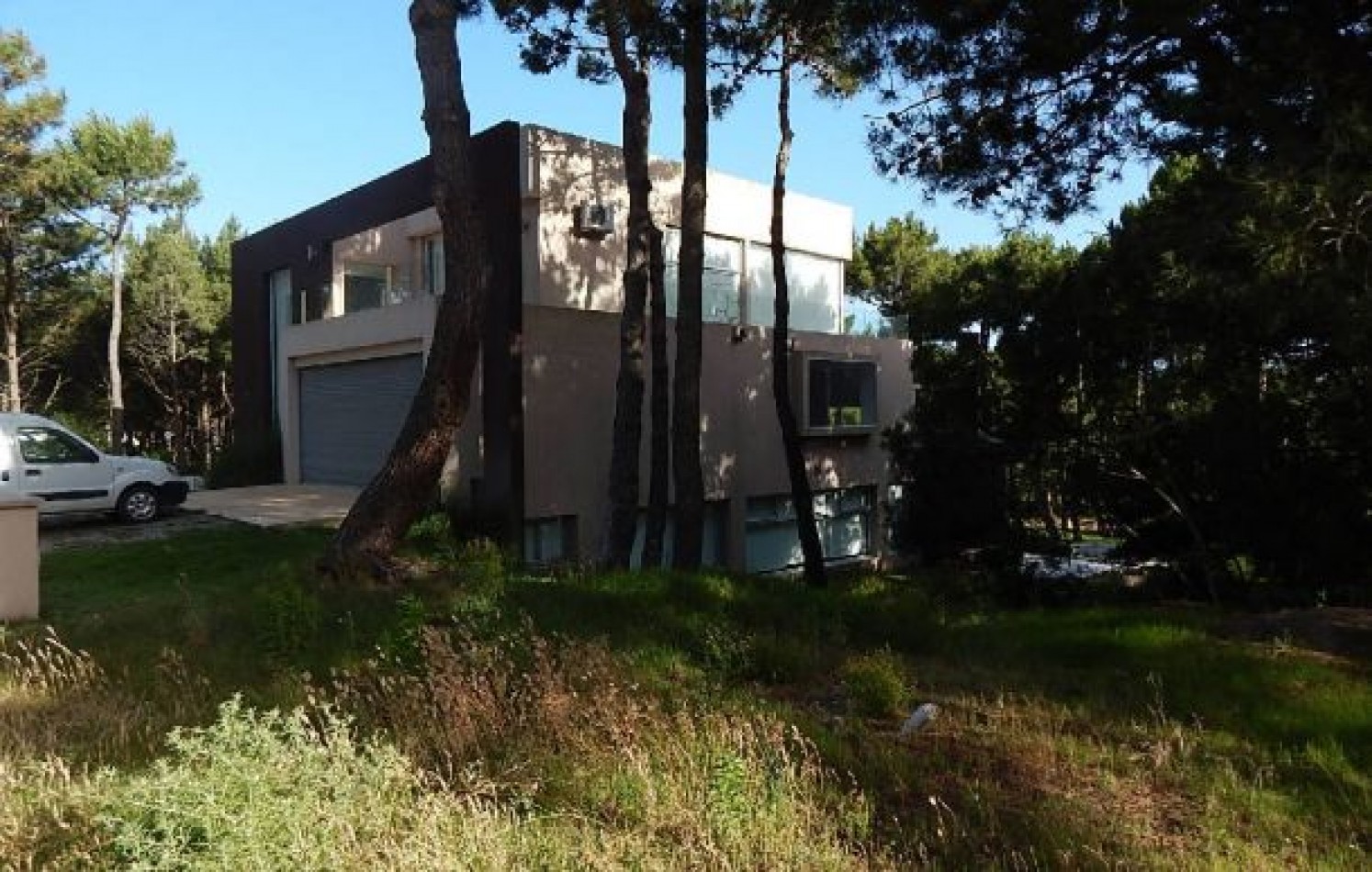 MAGNIFICA CASA MINIMALISTA EN PINAMAR NORTE. CASA EN VENTA