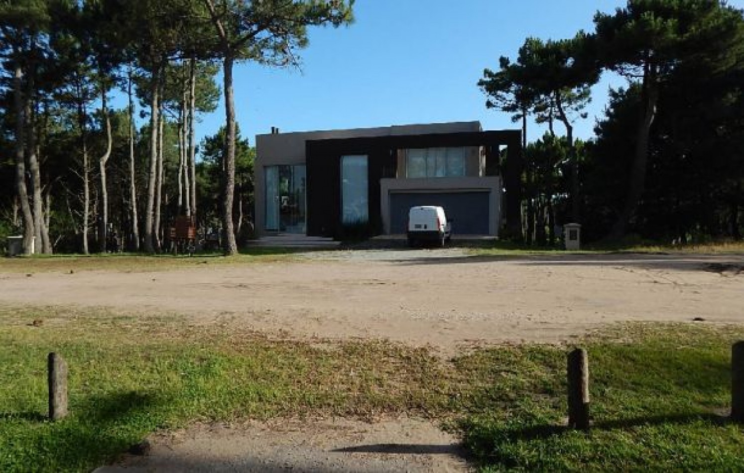 MAGNIFICA CASA MINIMALISTA EN PINAMAR NORTE. CASA EN VENTA