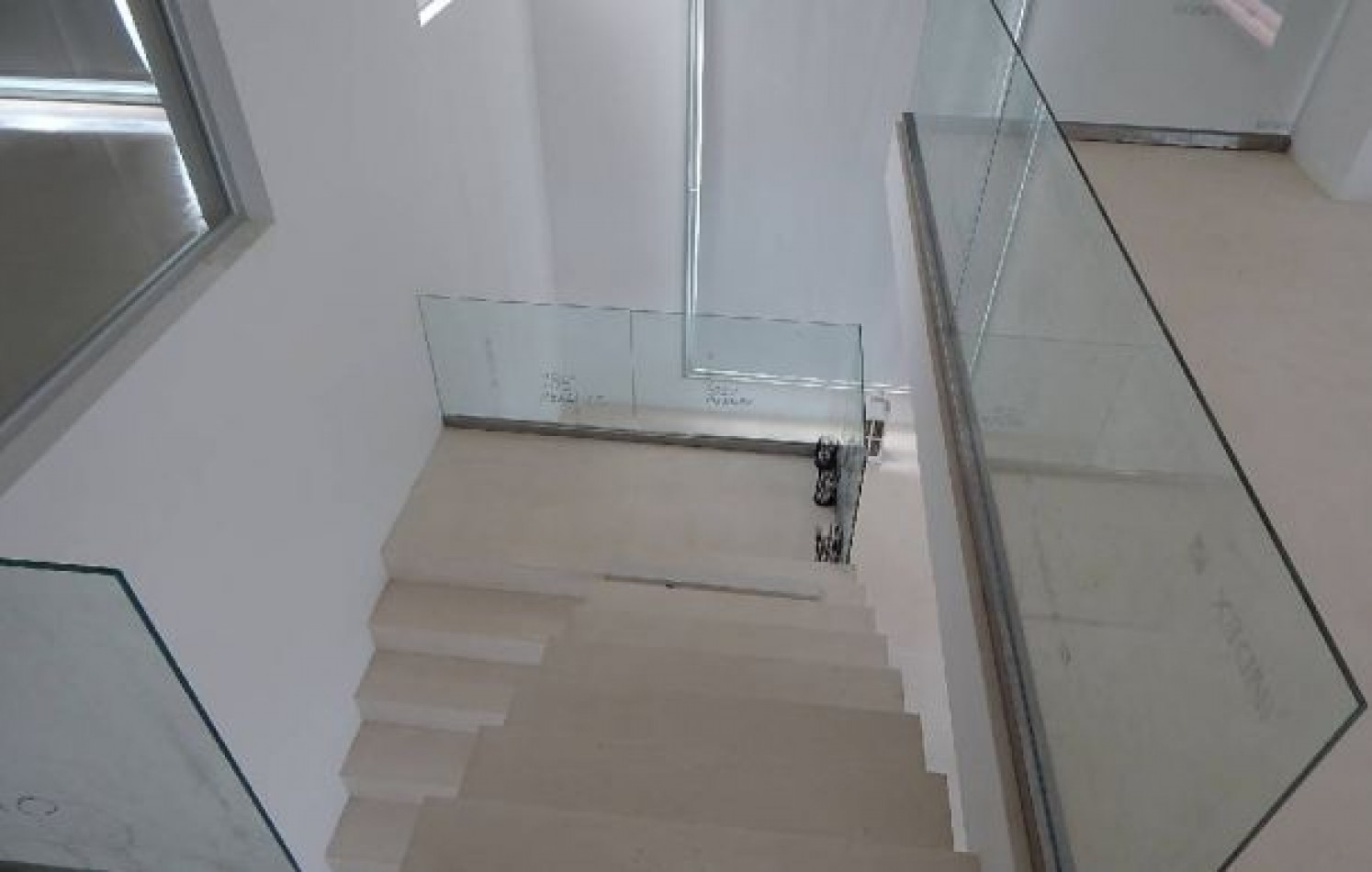 MAGNIFICA CASA MINIMALISTA EN PINAMAR NORTE. CASA EN VENTA