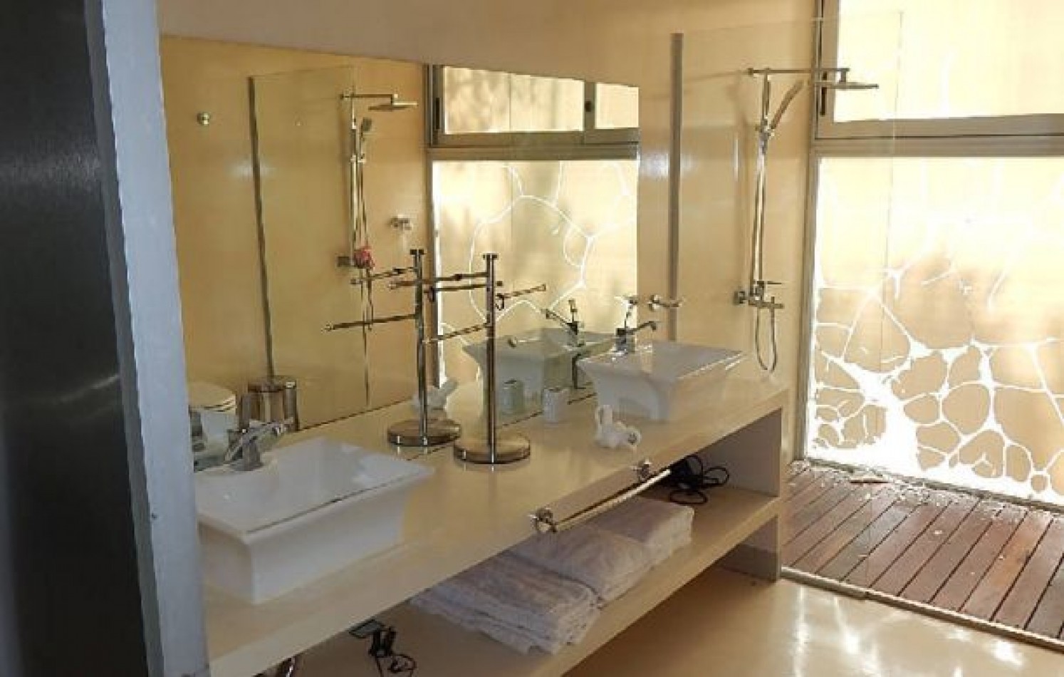 MAGNIFICA CASA MINIMALISTA EN PINAMAR NORTE. CASA EN VENTA