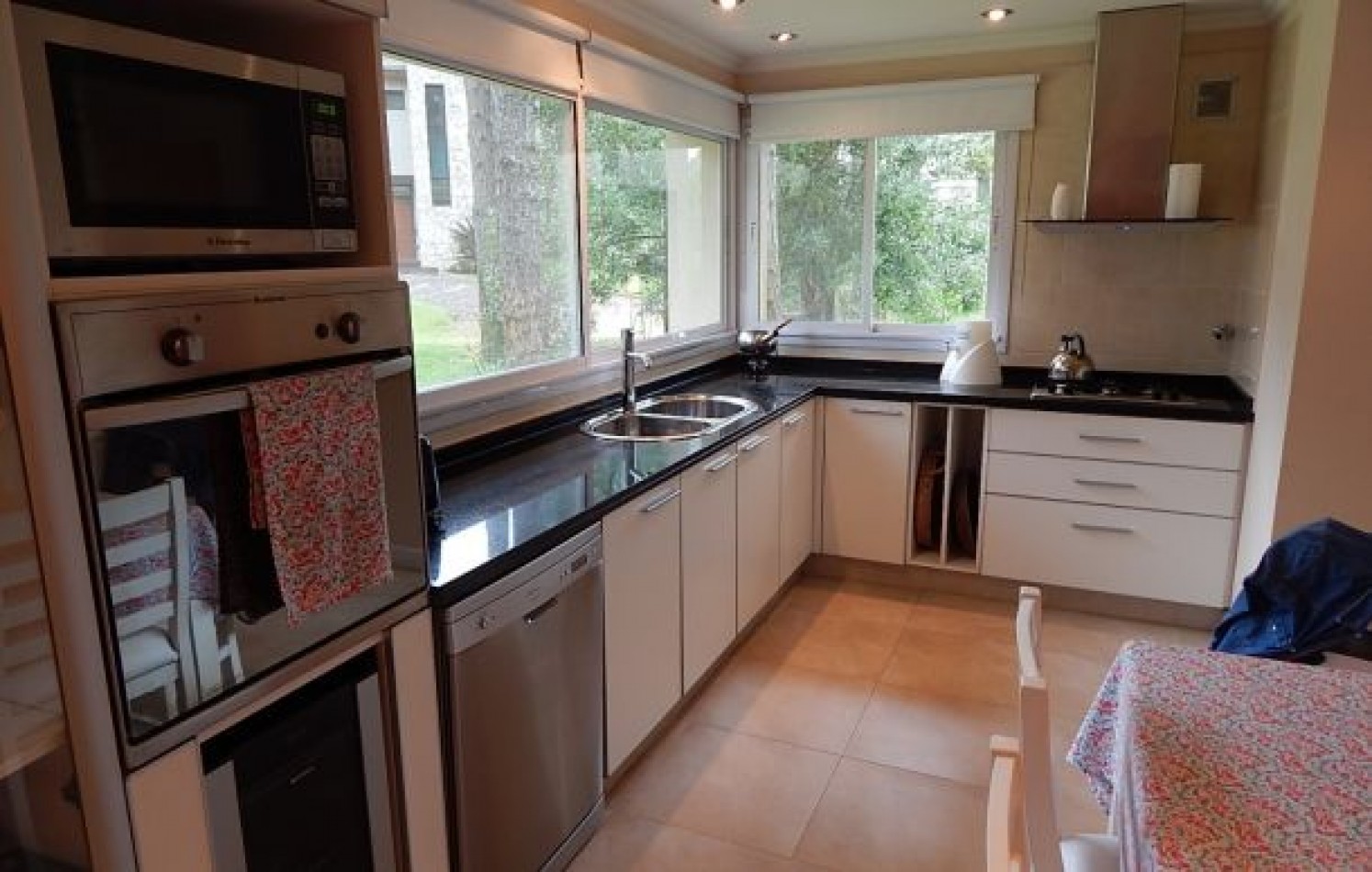 IMPORTANTE CASA EN ALQUILER. BARRIO CERRADO EN ALQ X TEMP