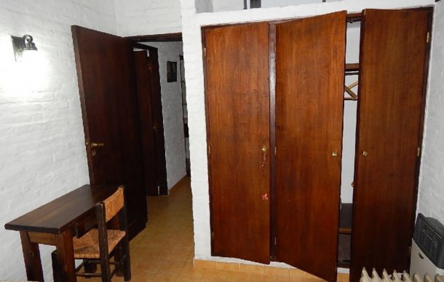 EXCELENTE CHALET TRADICIONAL, AV ENRIQUE SHAW Y DEL ESPARTILLO. CHALET EN ALQ X TEMP. 