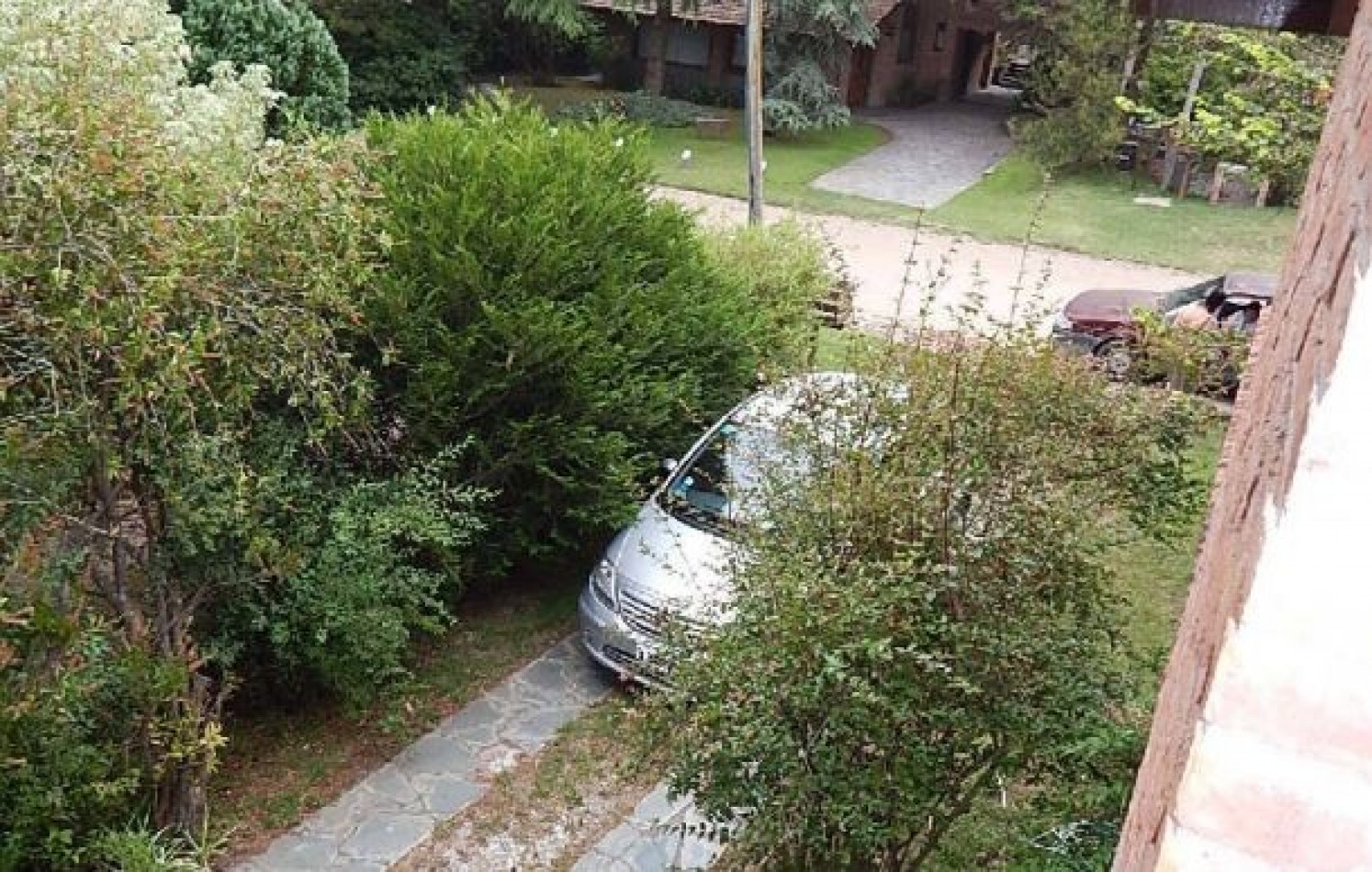 EXCELENTE CHALET TRADICIONAL, AV ENRIQUE SHAW Y DEL ESPARTILLO. CHALET EN ALQ X TEMP. 