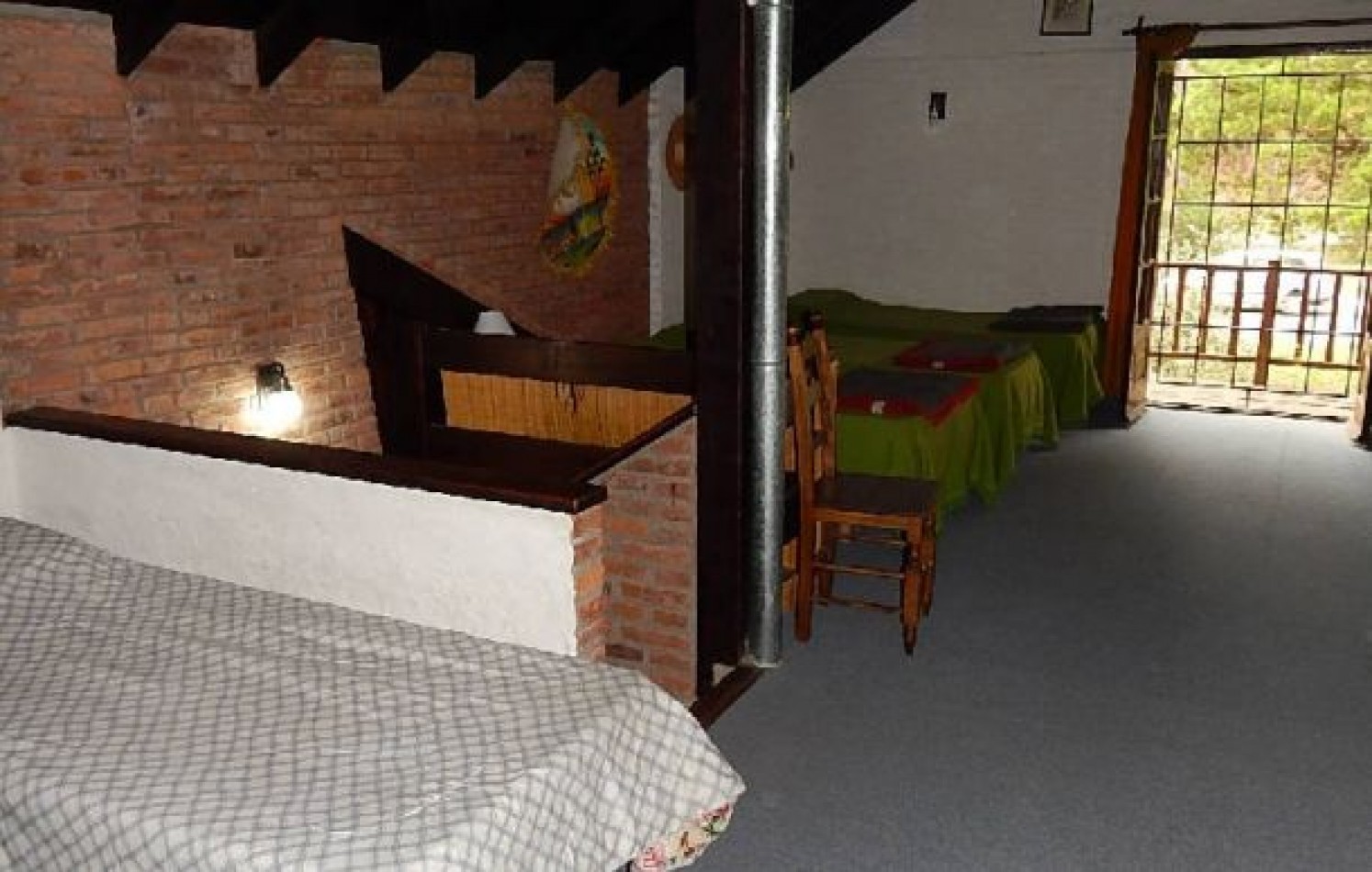 EXCELENTE CHALET TRADICIONAL, AV ENRIQUE SHAW Y DEL ESPARTILLO. CHALET EN ALQ X TEMP. 