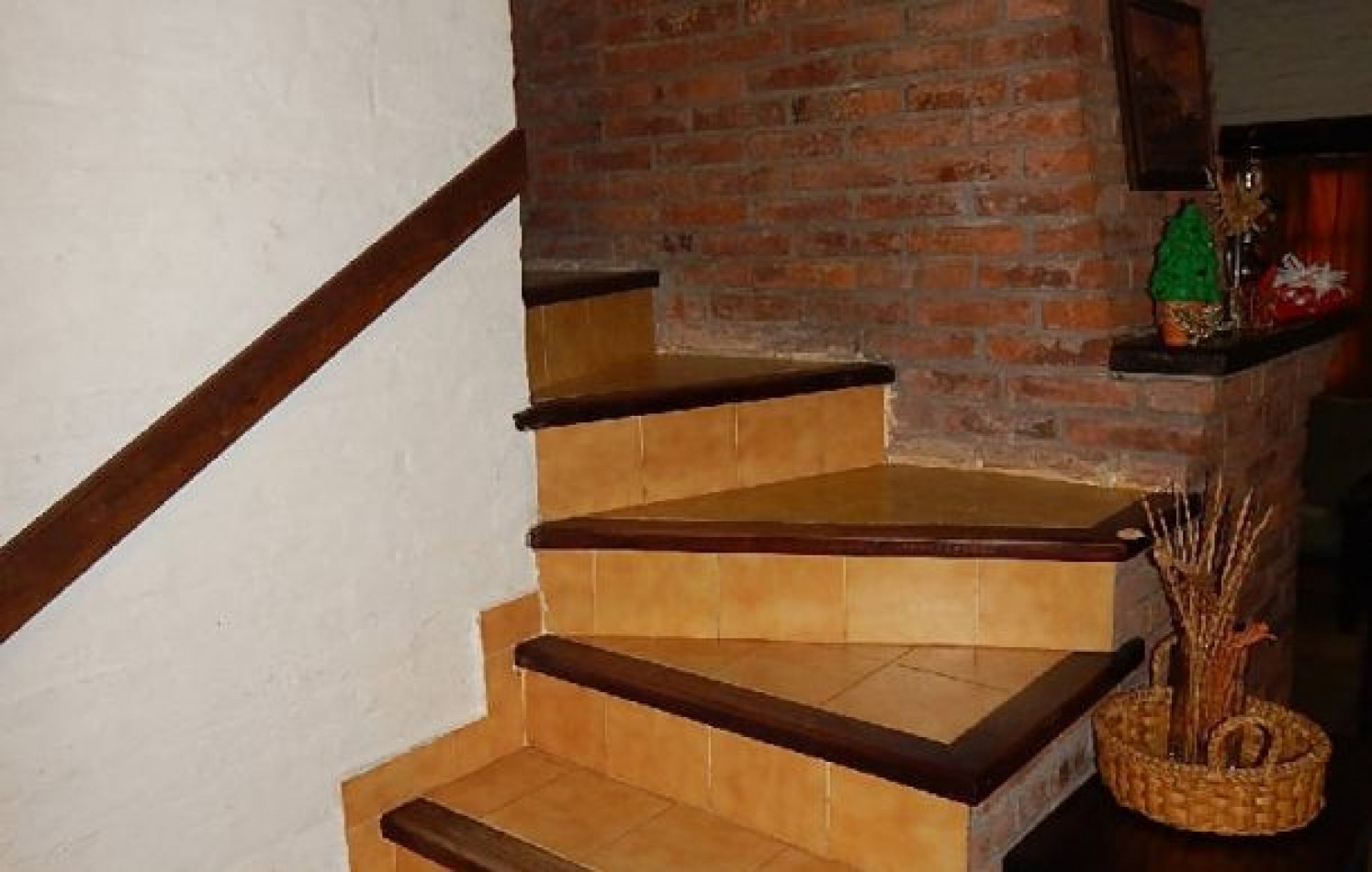 EXCELENTE CHALET TRADICIONAL, AV ENRIQUE SHAW Y DEL ESPARTILLO. CHALET EN ALQ X TEMP. 