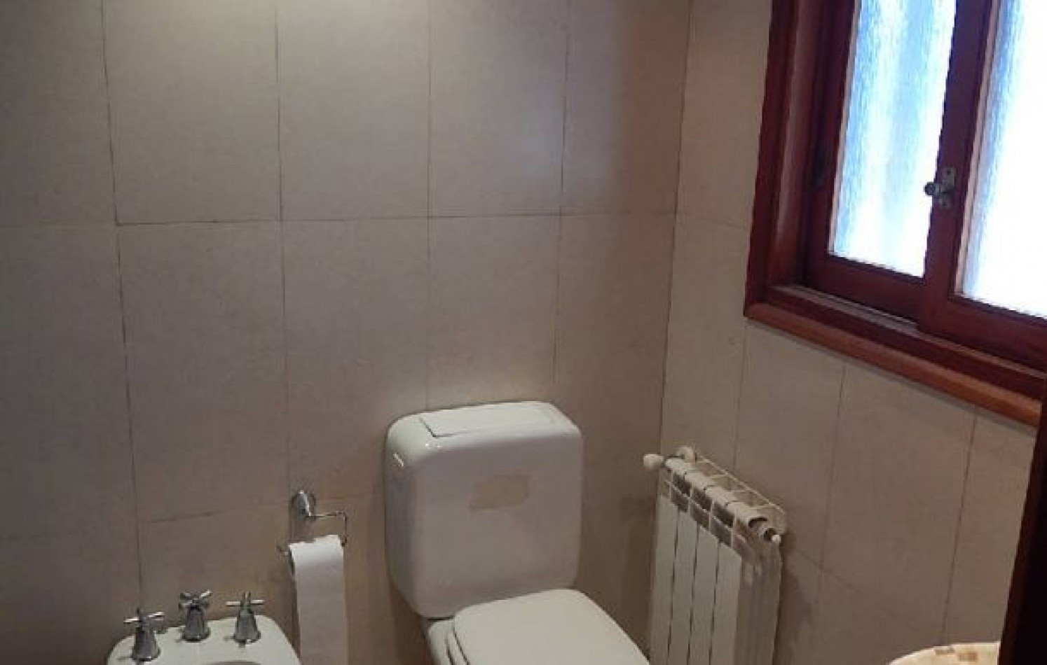 EXCEPCIONAL CASA EN ZONA IGLESIA NTRA. SRA. DE LA PAZ, DE LAS BURRIQUETAS 884, ENTRE TIBURON Y DE LAS ARTES. CASA EN ALQ X TEMP.