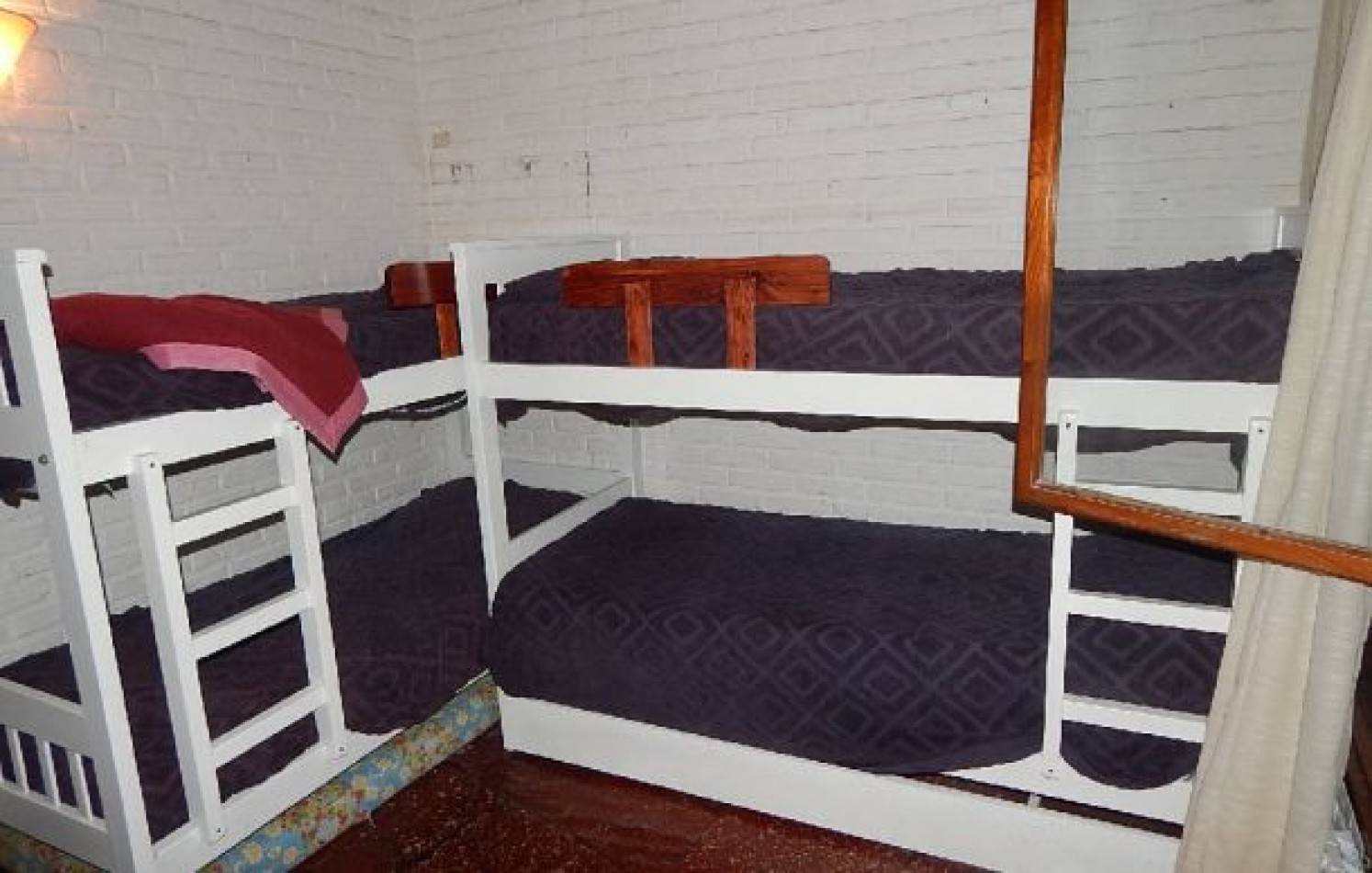 EXCEPCIONAL CASA EN ZONA IGLESIA NTRA. SRA. DE LA PAZ, DE LAS BURRIQUETAS 884, ENTRE TIBURON Y DE LAS ARTES. CASA EN ALQ X TEMP.