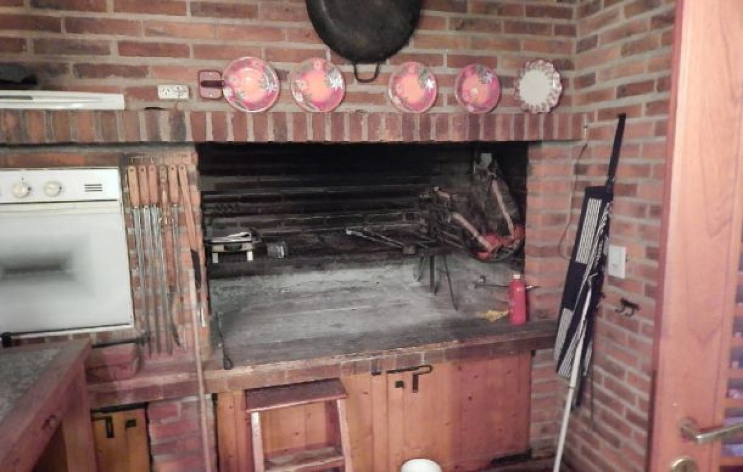 EXCEPCIONAL CASA EN ZONA IGLESIA NTRA. SRA. DE LA PAZ, DE LAS BURRIQUETAS 884, ENTRE TIBURON Y DE LAS ARTES. CASA EN ALQ X TEMP.