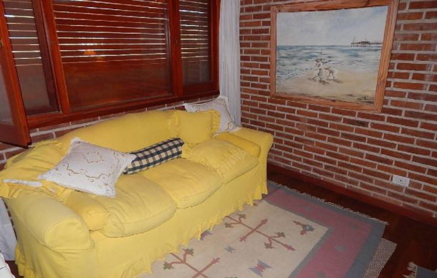 EXCEPCIONAL CASA EN ZONA IGLESIA NTRA. SRA. DE LA PAZ, DE LAS BURRIQUETAS 884, ENTRE TIBURON Y DE LAS ARTES. CASA EN ALQ X TEMP.