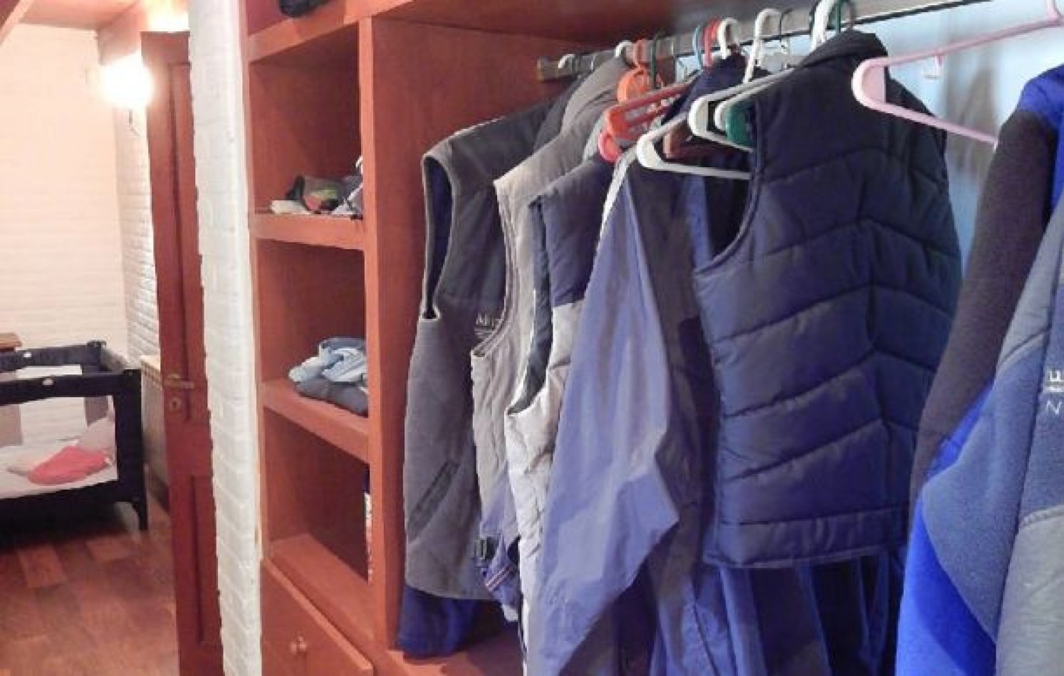 EXCEPCIONAL CASA EN ZONA IGLESIA NTRA. SRA. DE LA PAZ, DE LAS BURRIQUETAS 884, ENTRE TIBURON Y DE LAS ARTES. CASA EN ALQ X TEMP.