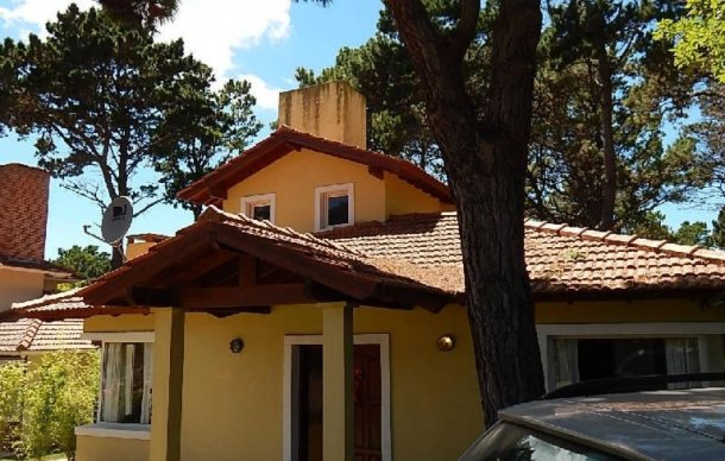 CHALET EN ZONA ALAMOS AV. ENRIQUE SHAW Y DE LAS GARZAS . CHALET EN ALQ X TEMP.