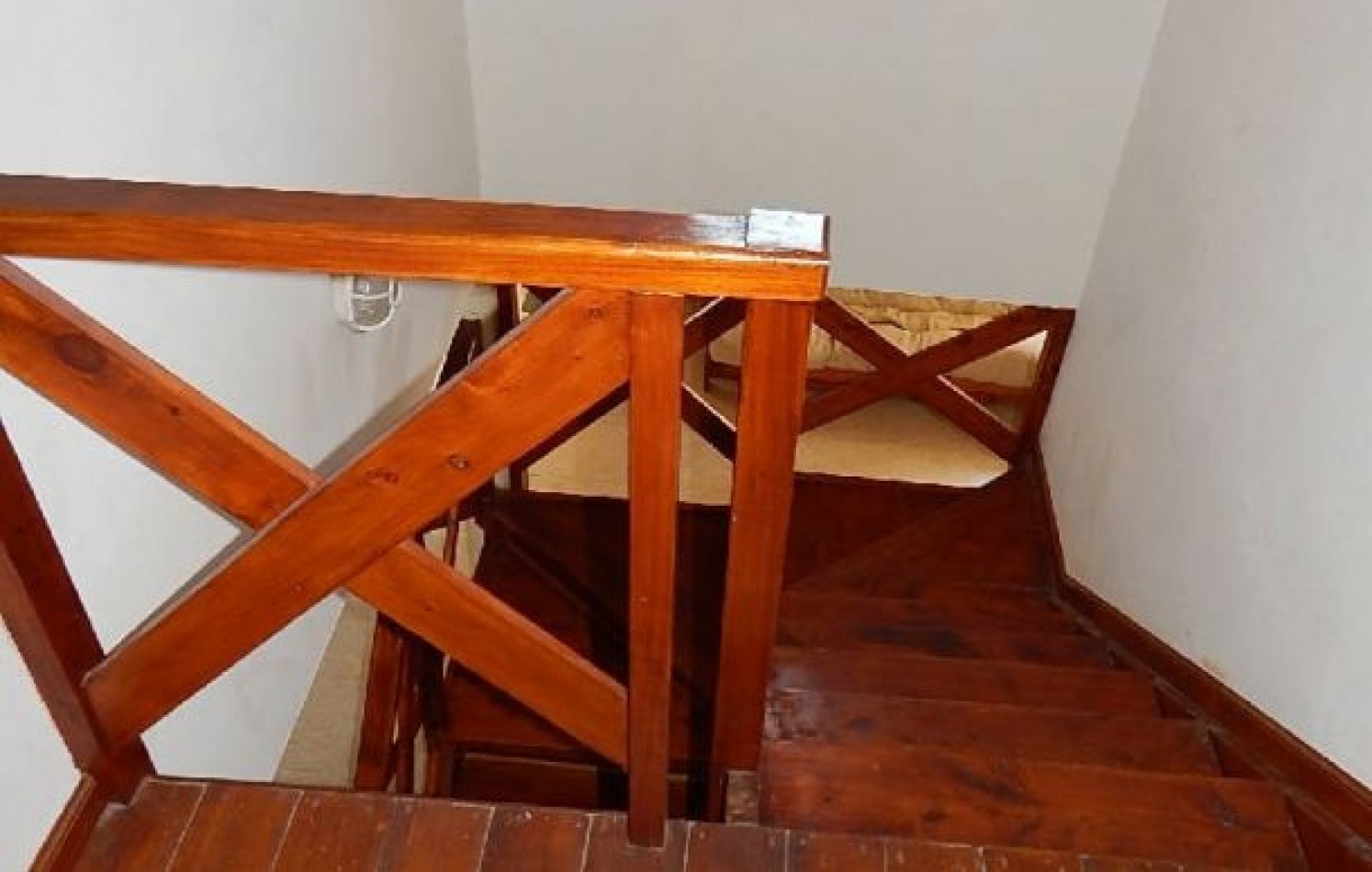 CHALET EN ZONA ALAMOS AV. ENRIQUE SHAW Y DE LAS GARZAS . CHALET EN ALQ X TEMP.