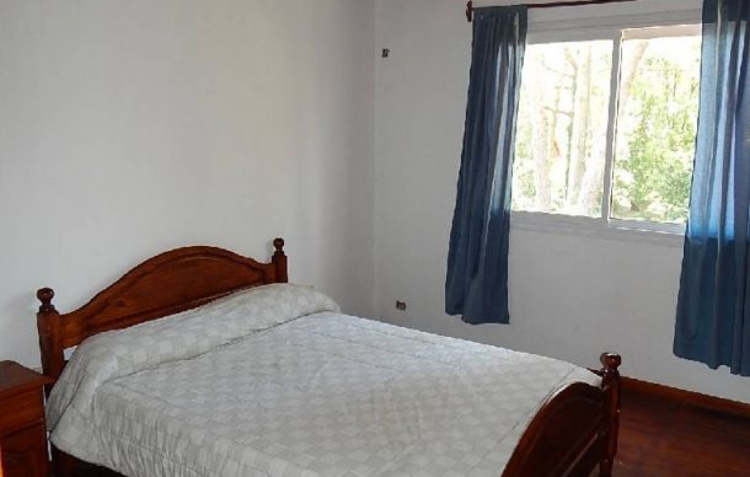 CHALET EN ZONA ALAMOS AV. ENRIQUE SHAW Y DE LAS GARZAS . CHALET EN ALQ X TEMP.