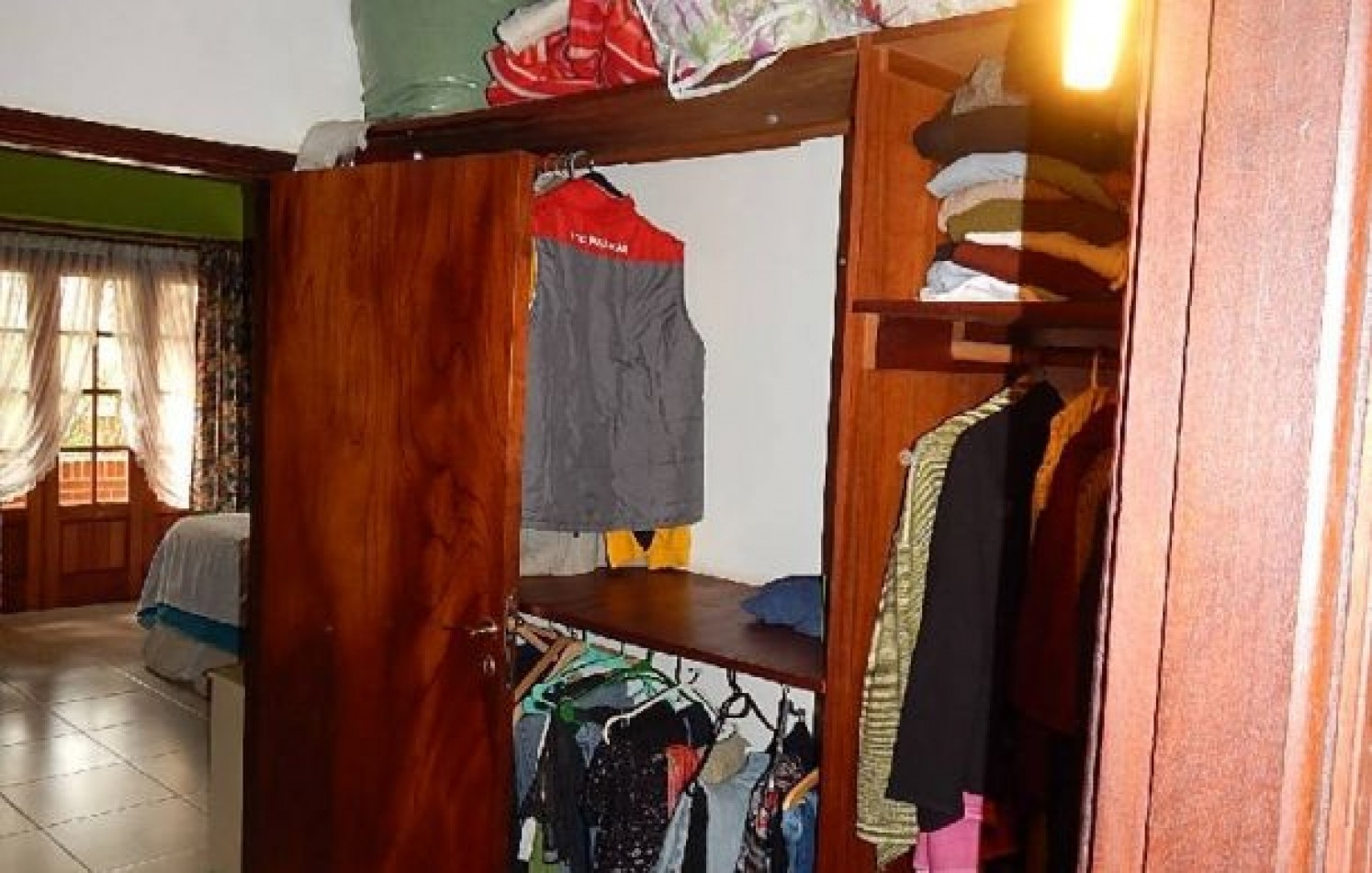 ESTUPENDO CHALET ESTILO CLASICO PINAMARENSE. CHALET EN ALQ X TEMP