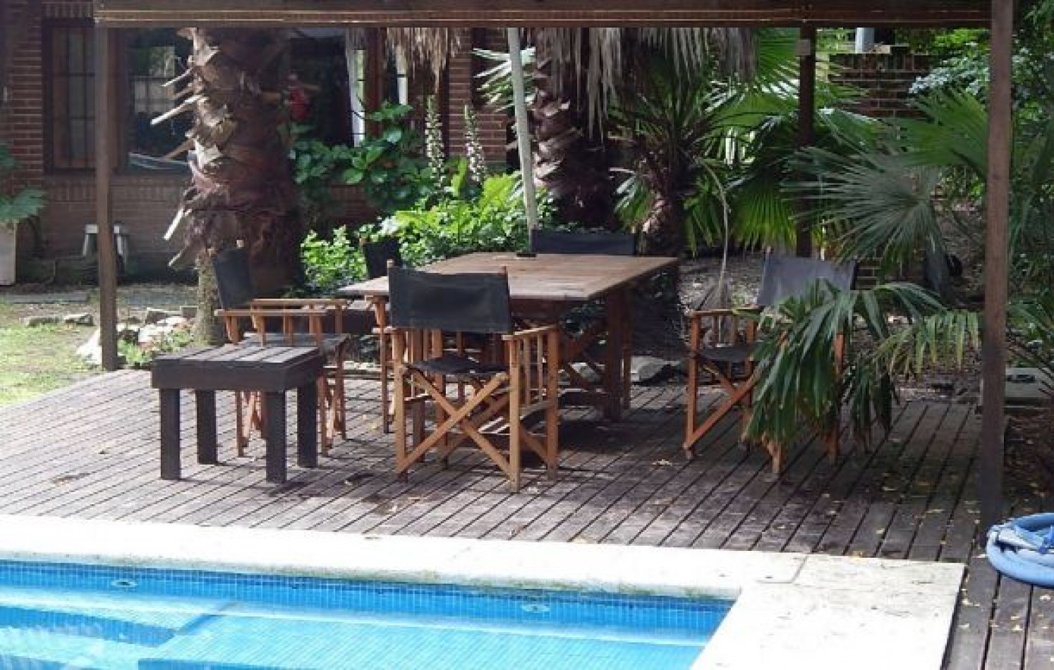 ESTUPENDO CHALET ESTILO CLASICO PINAMARENSE. CHALET EN ALQ X TEMP