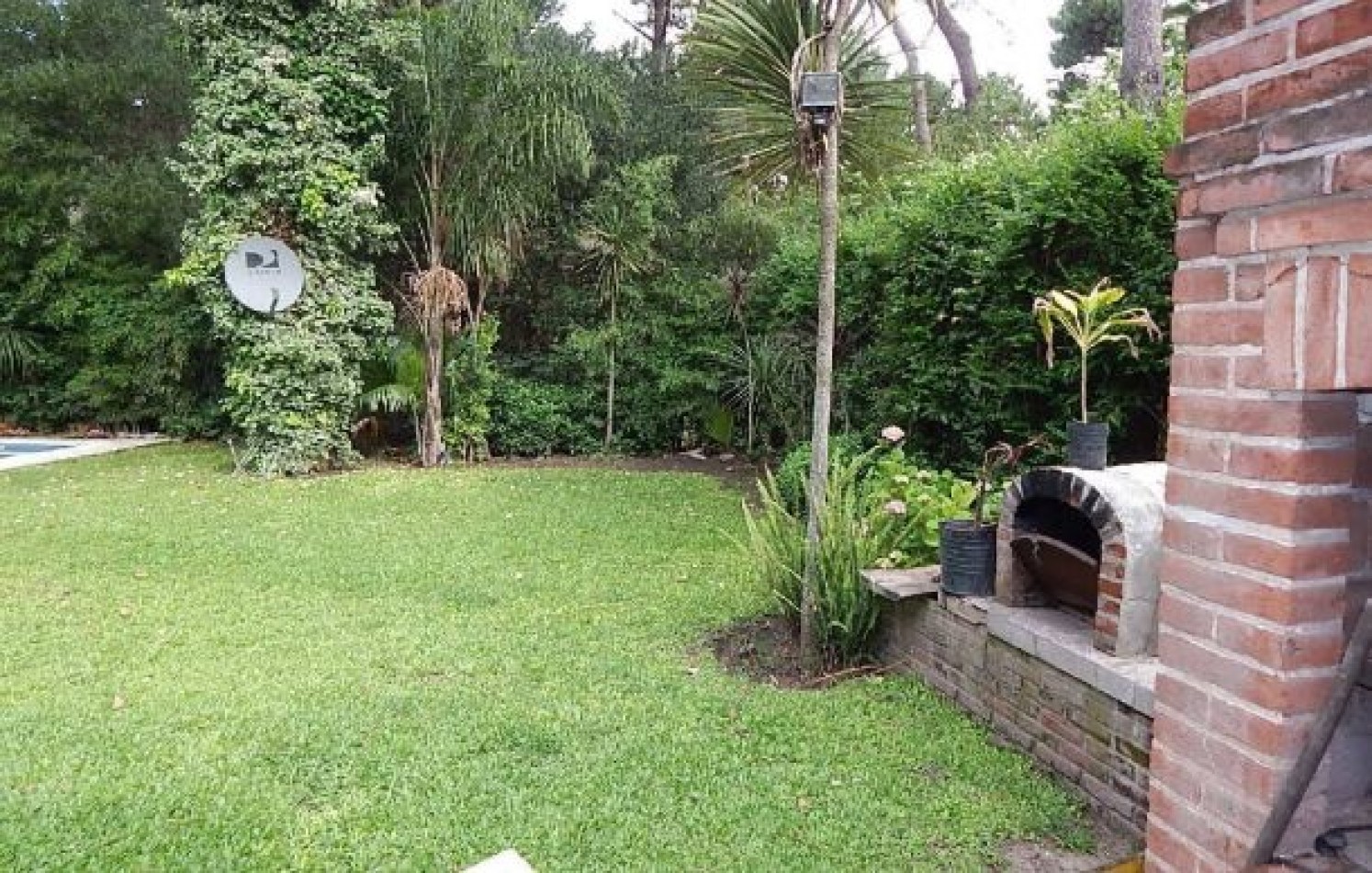 ESTUPENDO CHALET ESTILO CLASICO PINAMARENSE. CHALET EN ALQ X TEMP