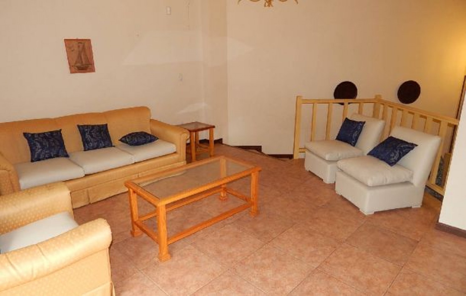 CHALET EN CARILO CALLE PINZON, ENTRE PARAISO Y SEQUOIA. CHALET EN ALQ X TEMP. 