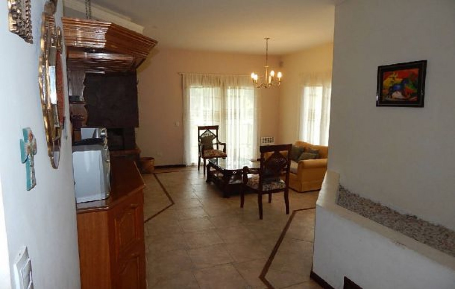 CHALET EN CARILO CALLE PINZON, ENTRE PARAISO Y SEQUOIA. CHALET EN ALQ X TEMP. 