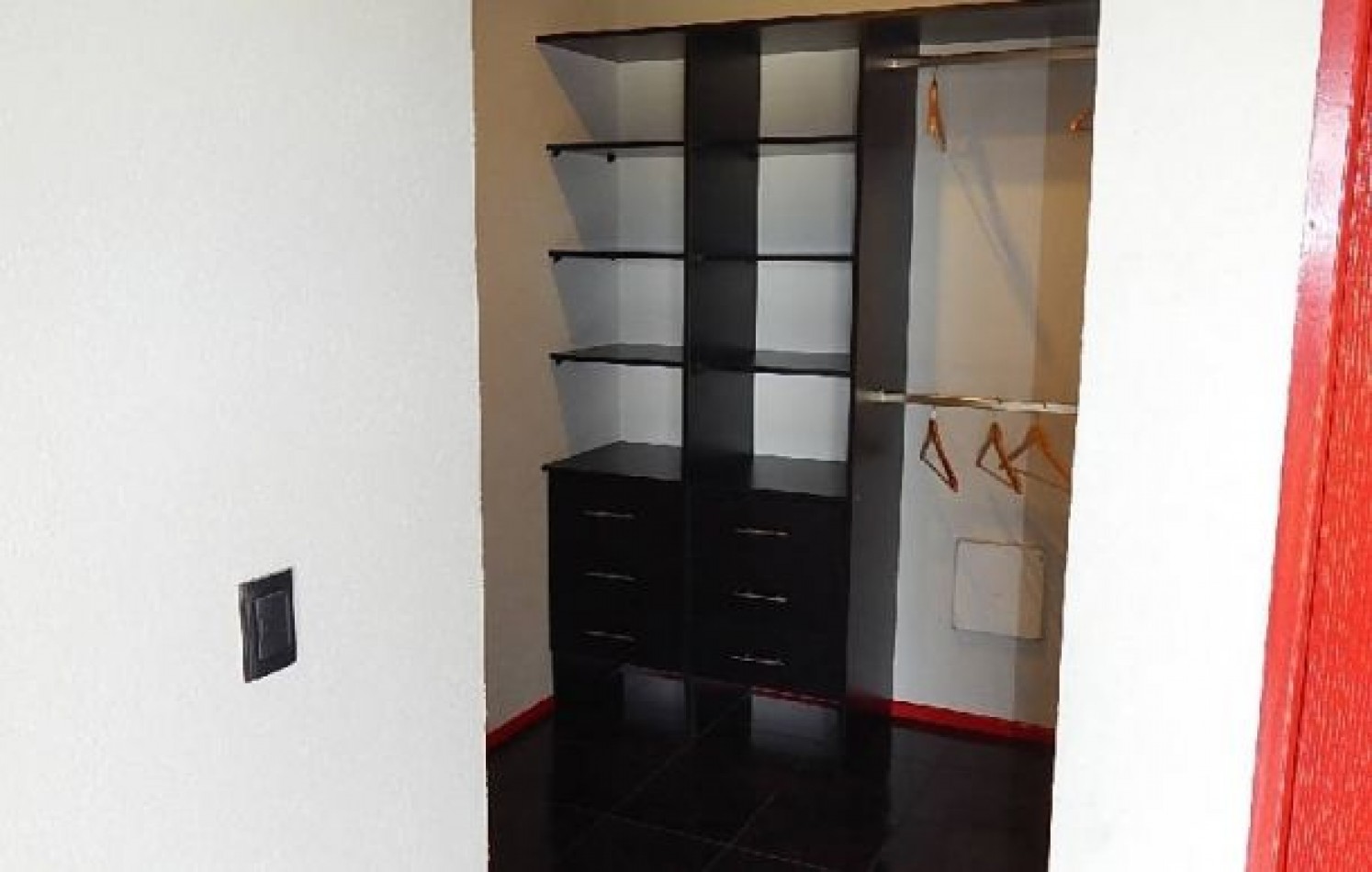 EXCELENTE CASA A ESTRENAR EN COSTA ESMERALDA. BARRIO CERRADO EN ALQ X TEMP.