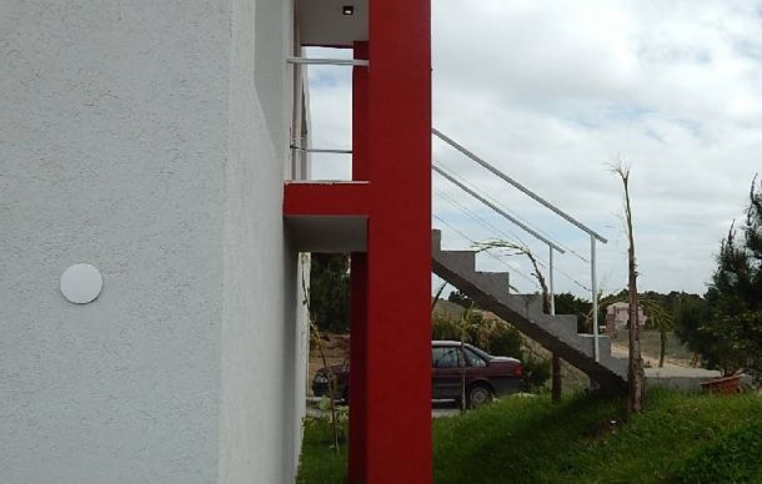 EXCELENTE CASA A ESTRENAR EN COSTA ESMERALDA. BARRIO CERRADO EN ALQ X TEMP.