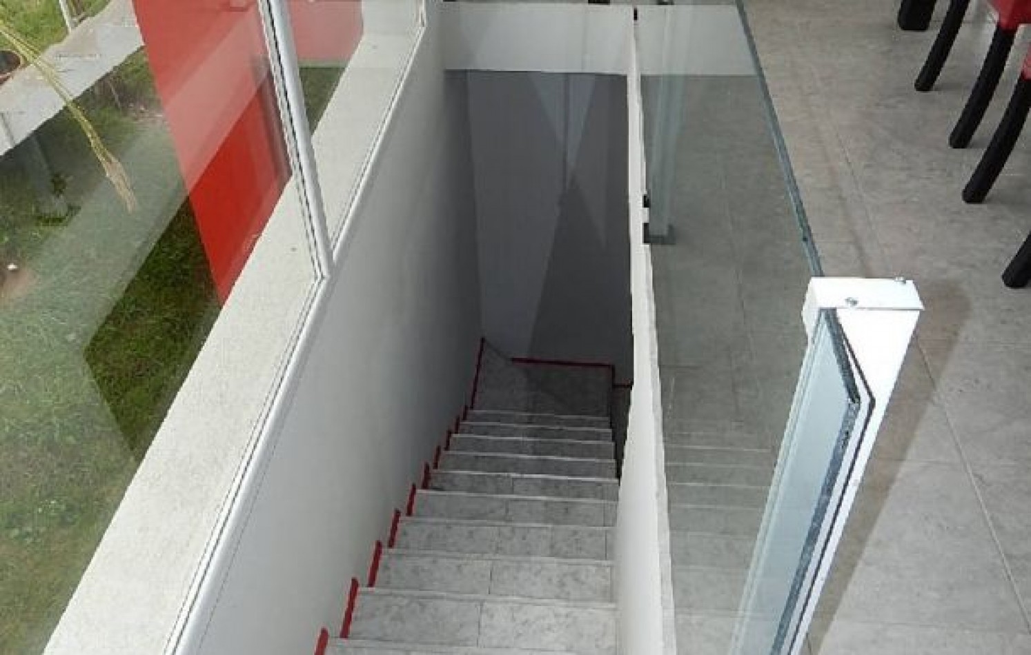 EXCELENTE CASA A ESTRENAR EN COSTA ESMERALDA. BARRIO CERRADO EN ALQ X TEMP.