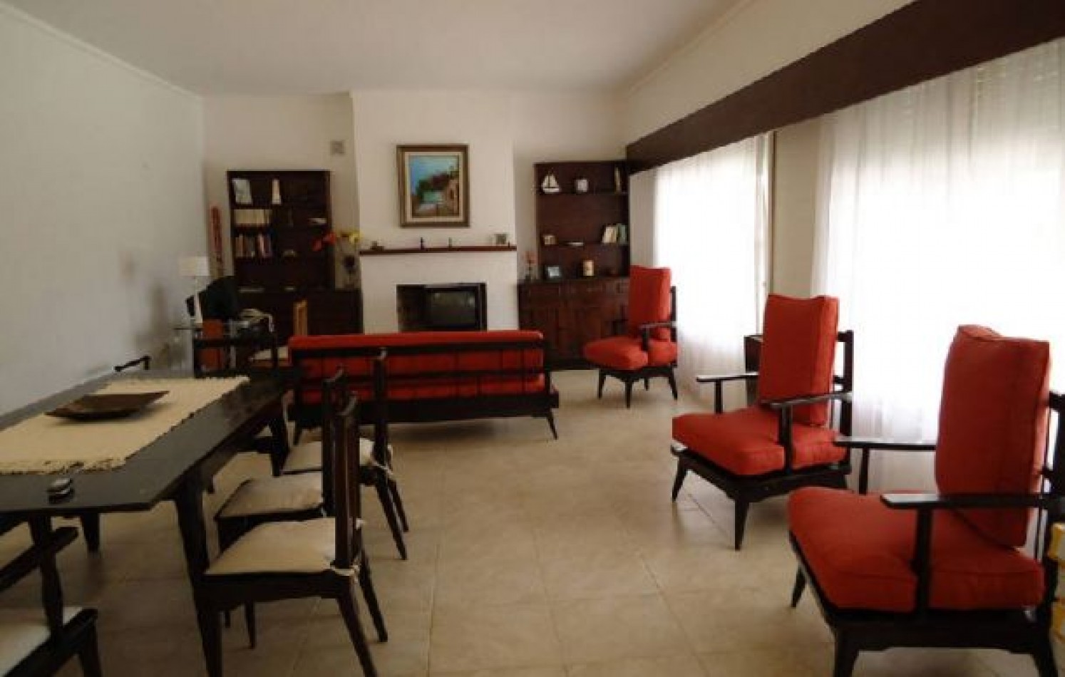 CHALET EN ALQUILER DE TEMPORADA. CHALET EN ALQ X TEMP. 4 DORM