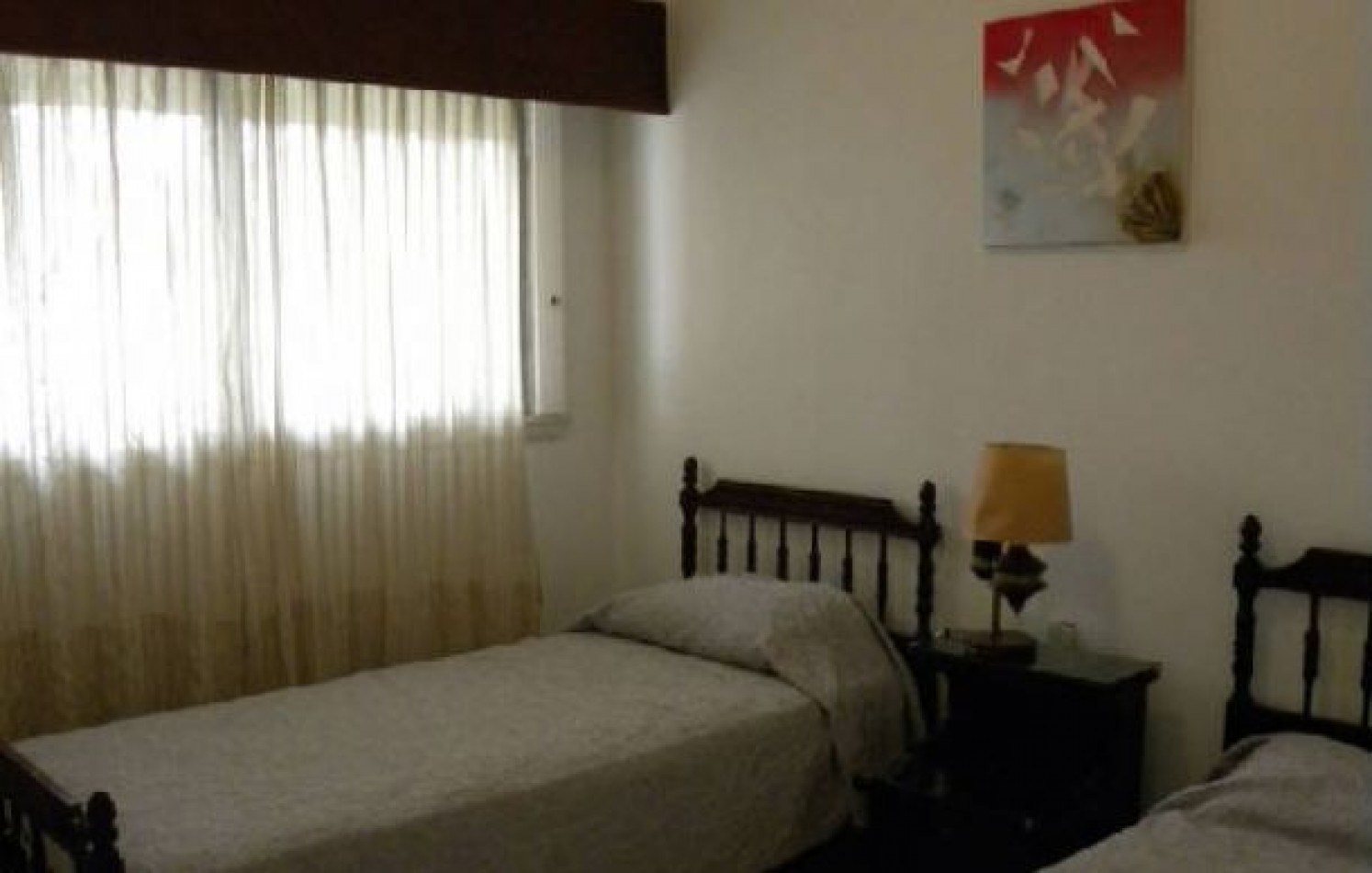 CHALET EN ALQUILER DE TEMPORADA. CHALET EN ALQ X TEMP. 4 DORM