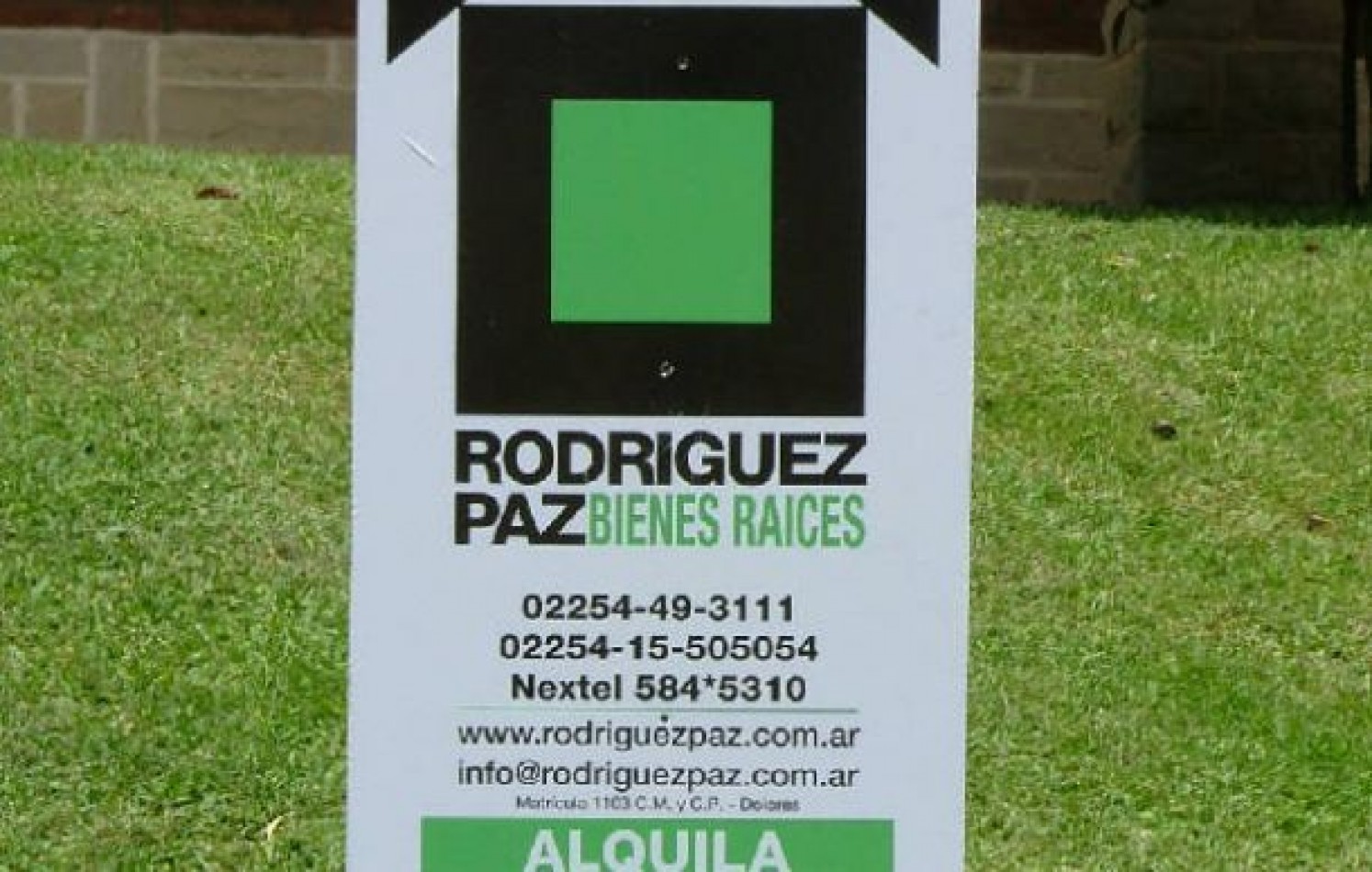 CHALET EN ALQUILER DE TEMPORADA. CHALET EN ALQ X TEMP. 4 DORM