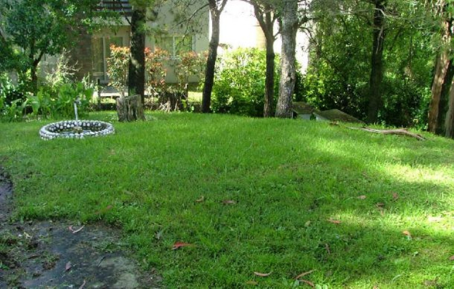 CHALET EN ALQUILER DE TEMPORADA. CHALET EN ALQ X TEMP. 4 DORM