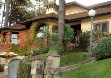 CASA UNICA EN PINAMAR. CASA EN VENTA